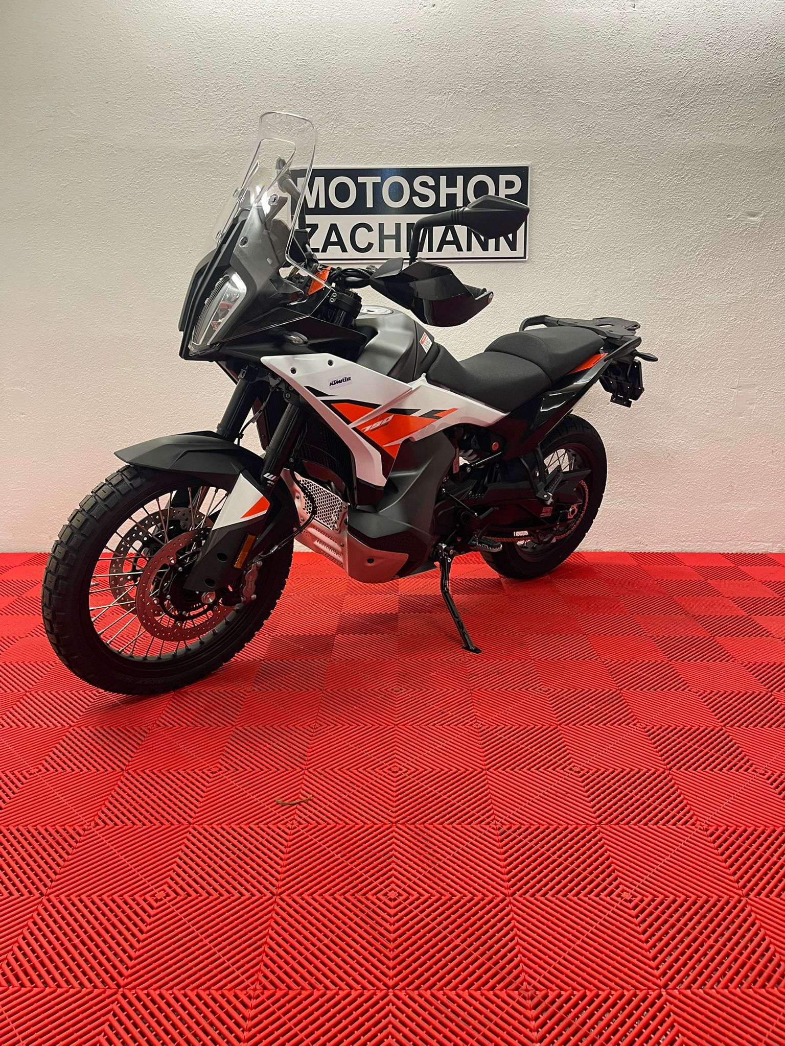 KTM 790 Adventure (35kW)-showroom-element-2