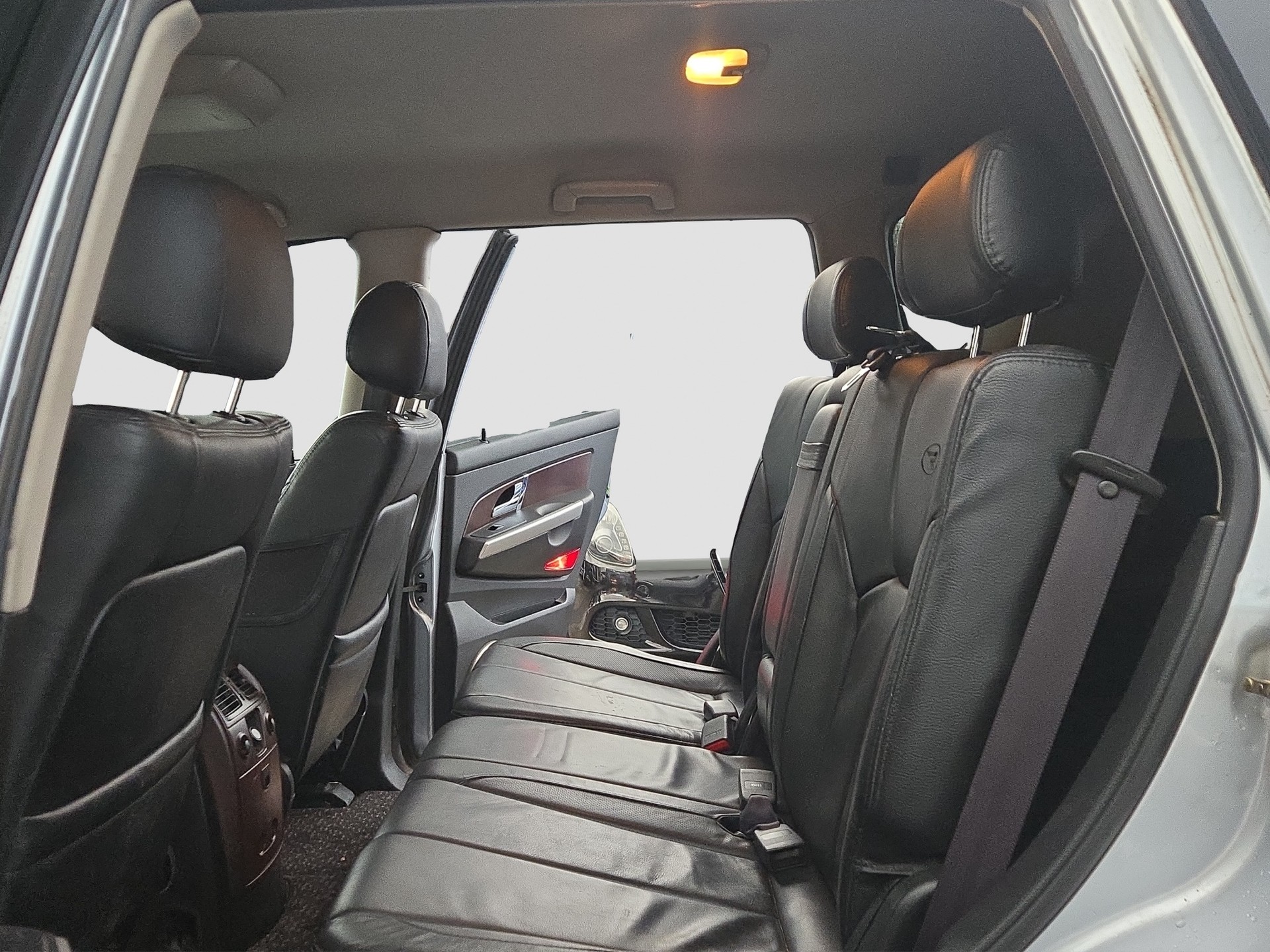 KGM-SsangYong Rexton RX 270 Xdi-image-11