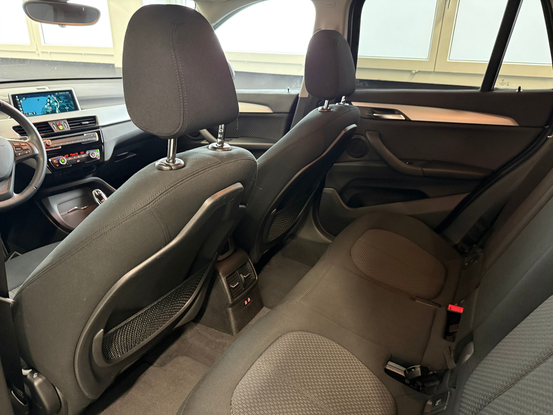 BMW X1 xDrive 20d Steptronic-image-16