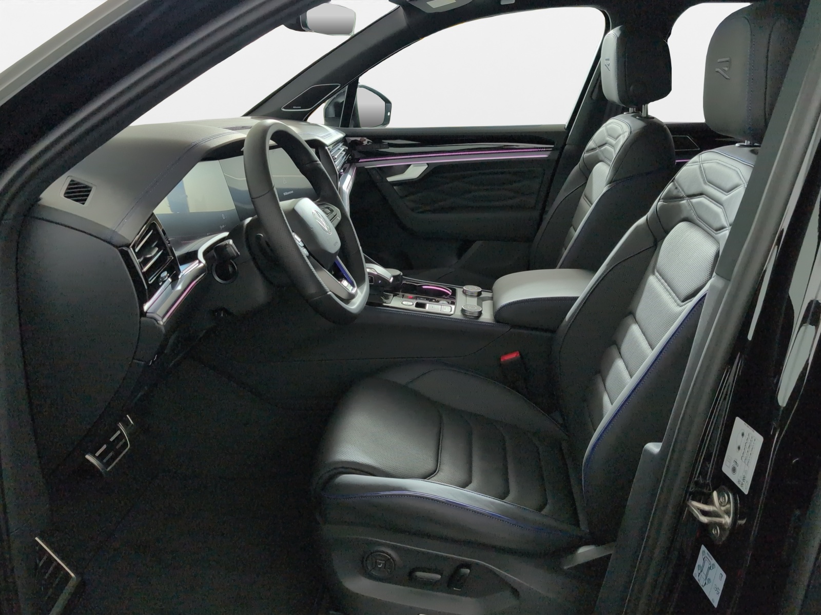 VW Touareg R United 4M 467 PS-image-5