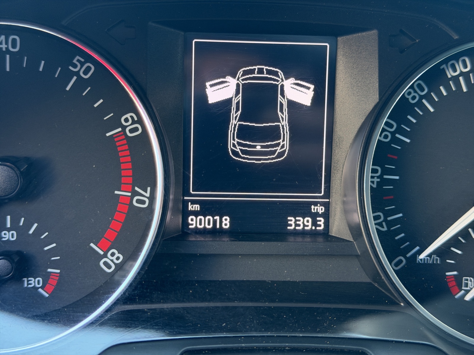 SKODA Fabia 1.2 TSI Style-image-10