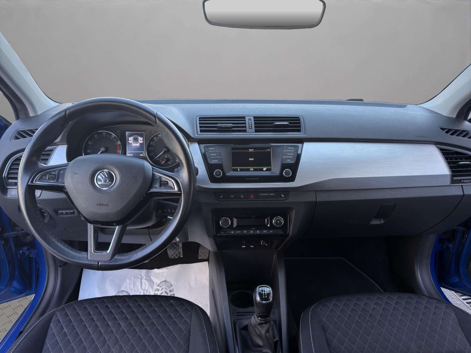 SKODA Fabia 1.2 TSI Style-image-13