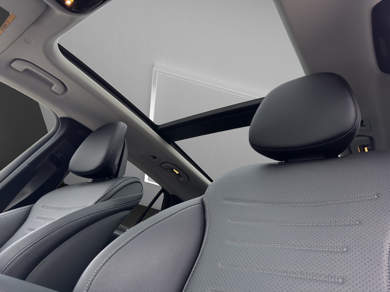 MERCEDES-BENZ GLC 300 e 4M EQ Star-image-13