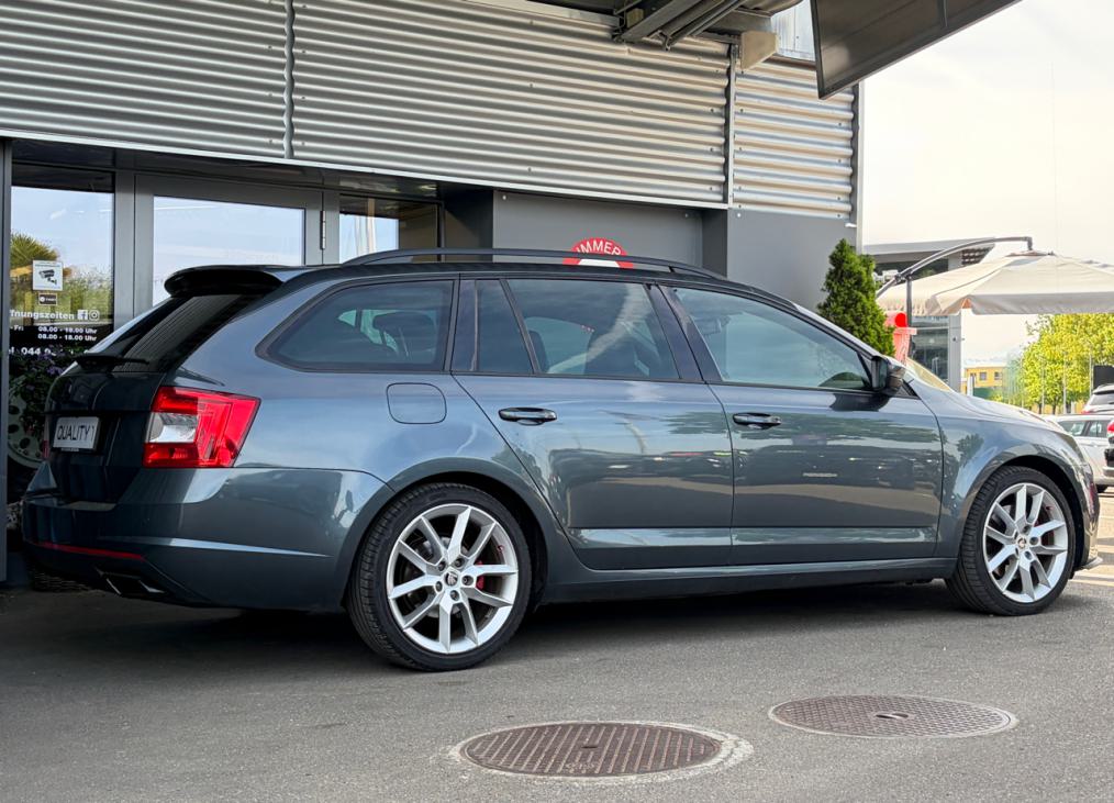SKODA Octavia Combi 2.0 TDI RS 4x4 DSG-image-2