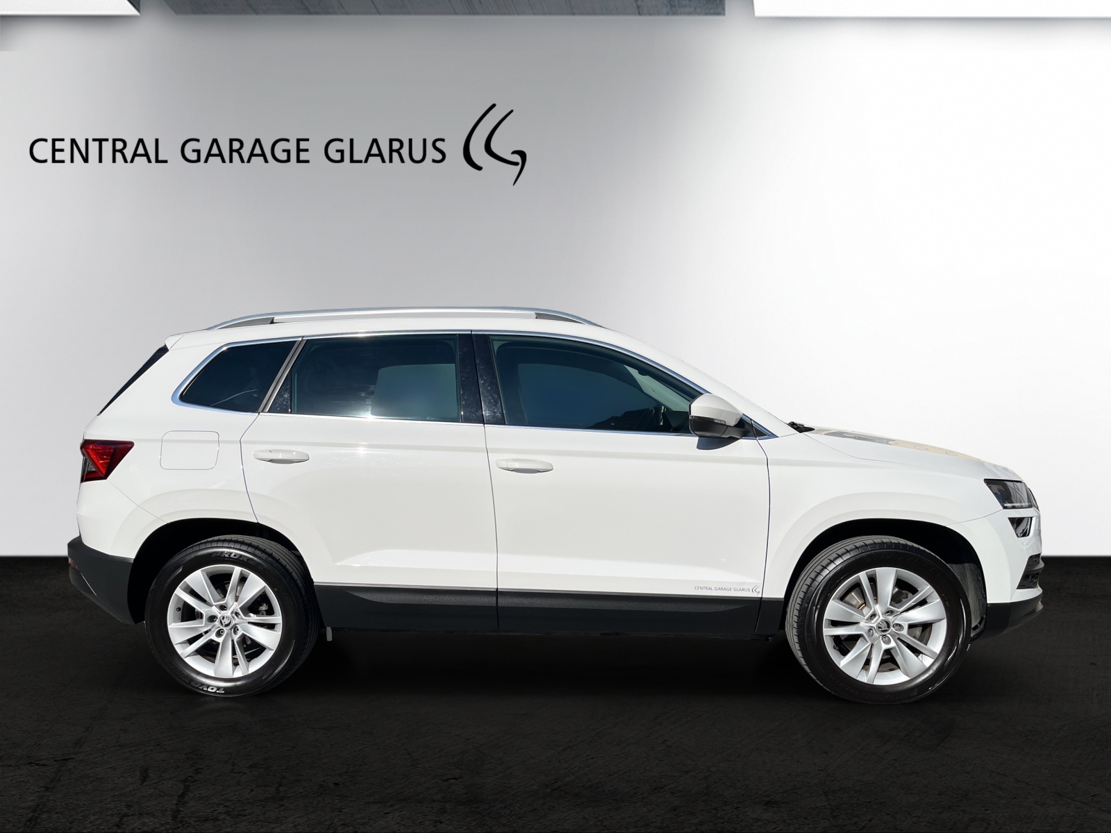 SKODA Karoq 2.0 TDI CR Style 4x4 DSG-image-4