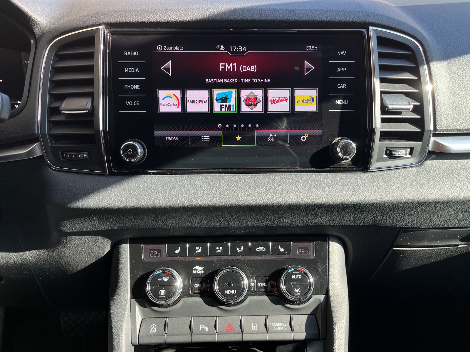 SKODA Karoq 2.0 TDI CR Style 4x4 DSG-image-13