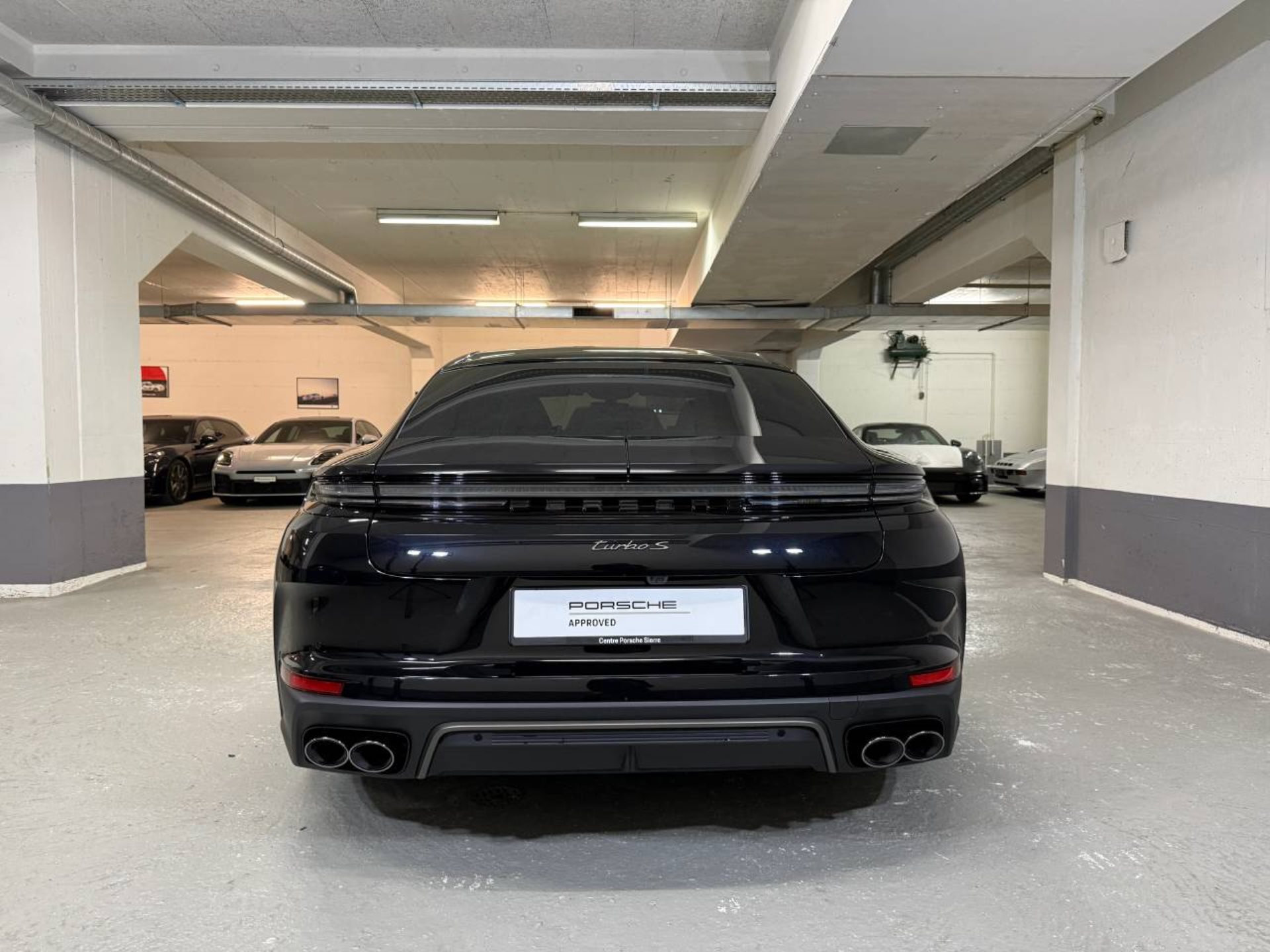PORSCHE Panamera Turbo S E-Hybrid-image-5