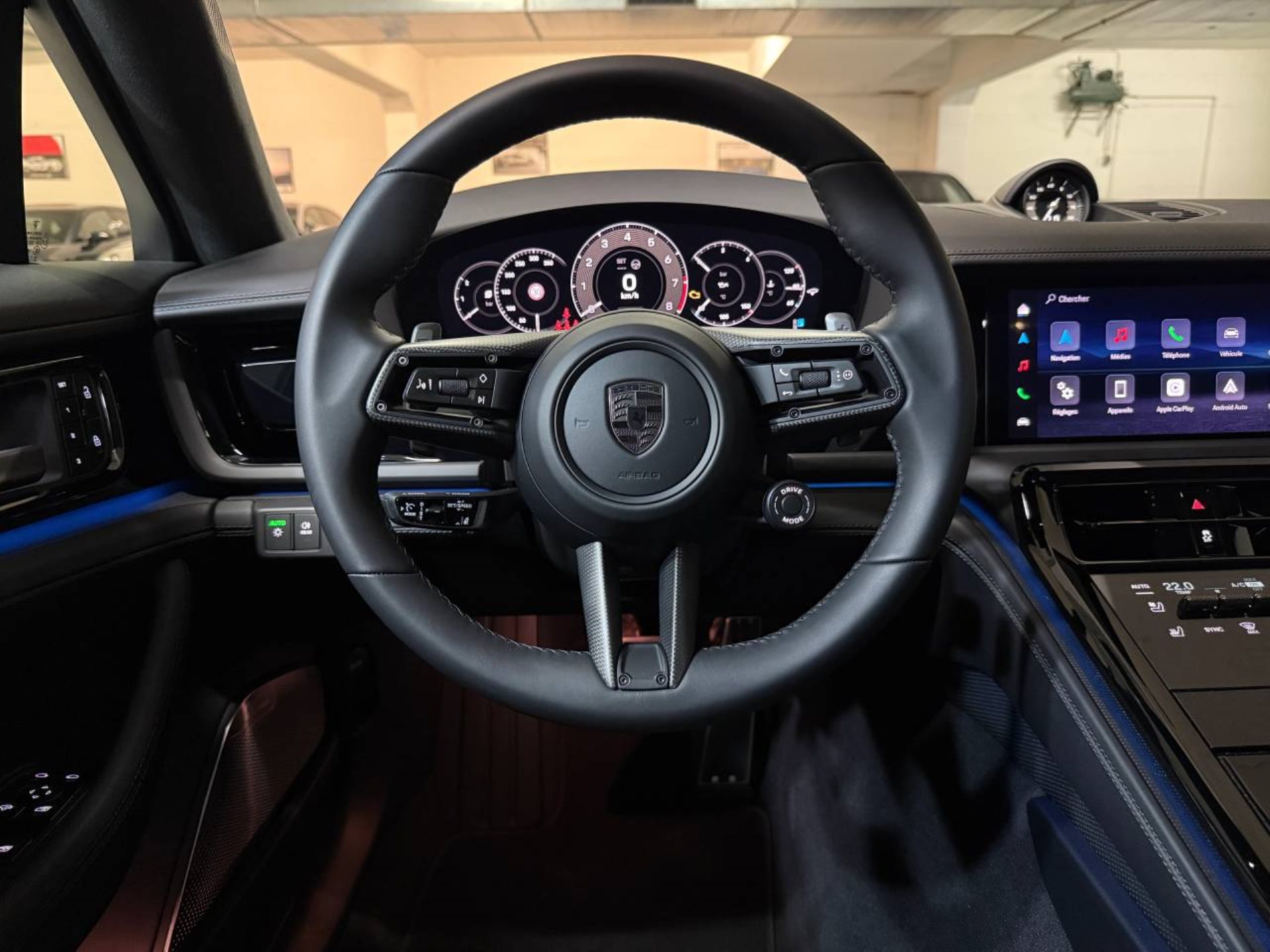 PORSCHE Panamera Turbo S E-Hybrid-image-12