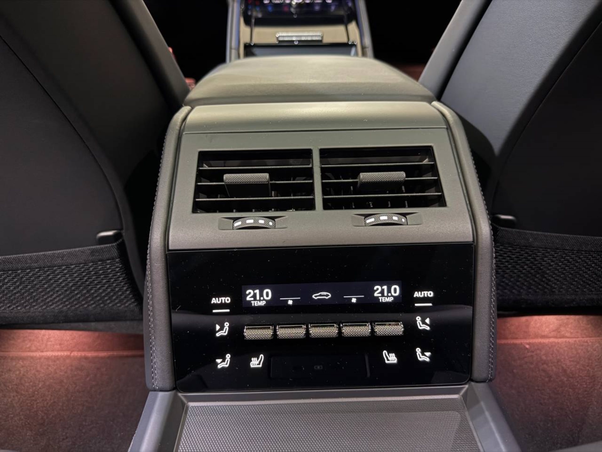 PORSCHE Panamera Turbo S E-Hybrid-image-29