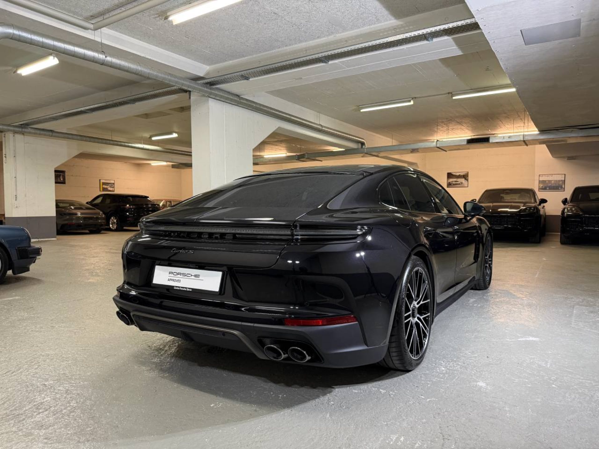 PORSCHE Panamera Turbo S E-Hybrid-image-6