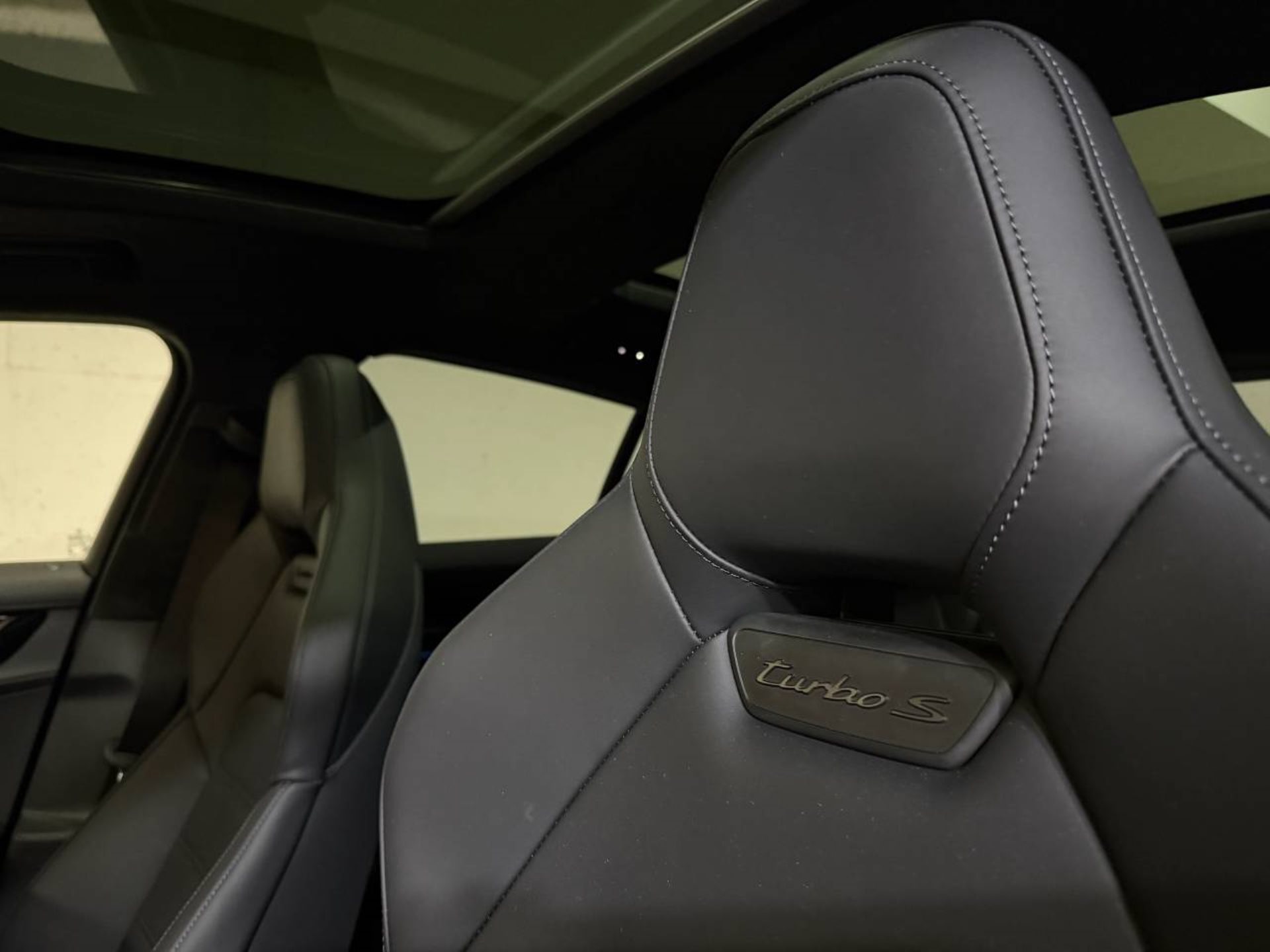 PORSCHE Panamera Turbo S E-Hybrid-image-25