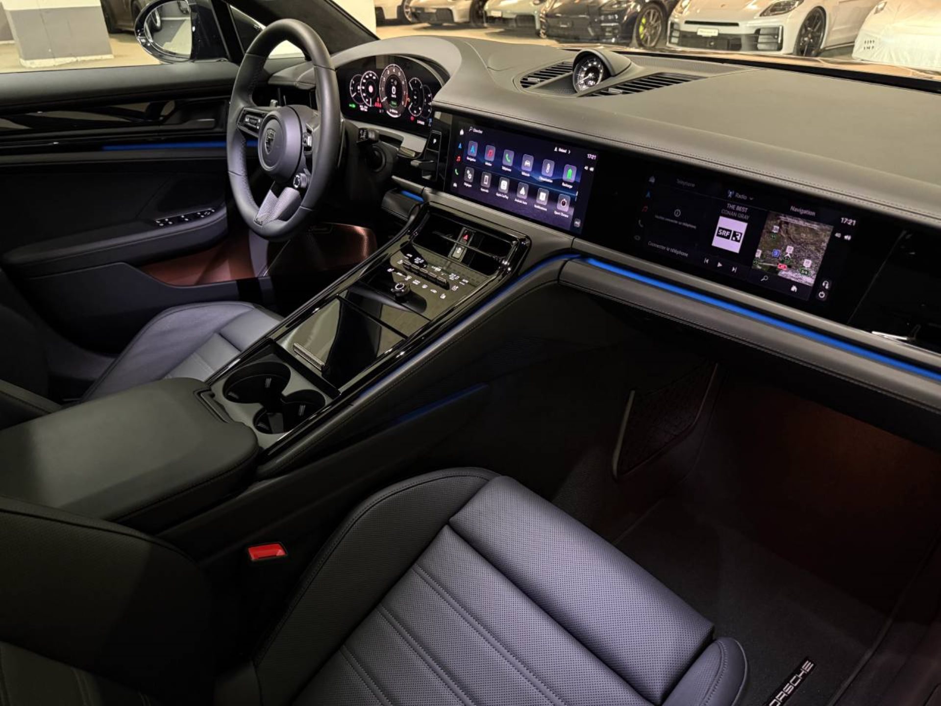 PORSCHE Panamera Turbo S E-Hybrid-image-16