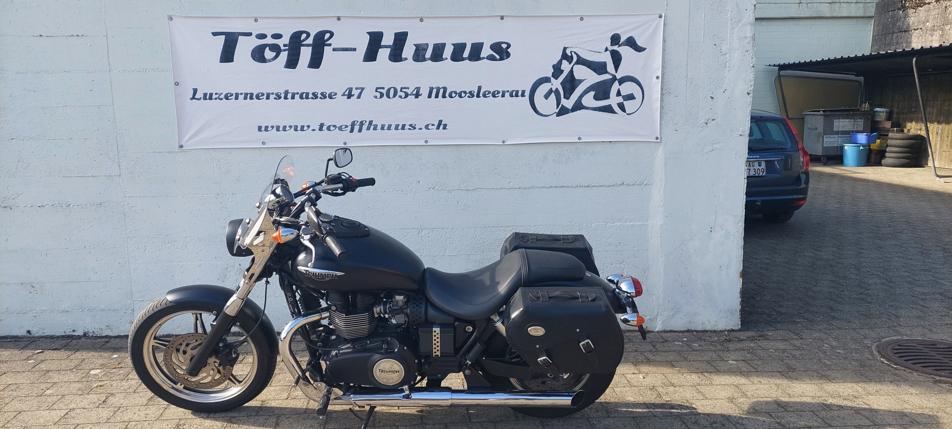 TRIUMPH Speedmaster 900-showroom-element-1