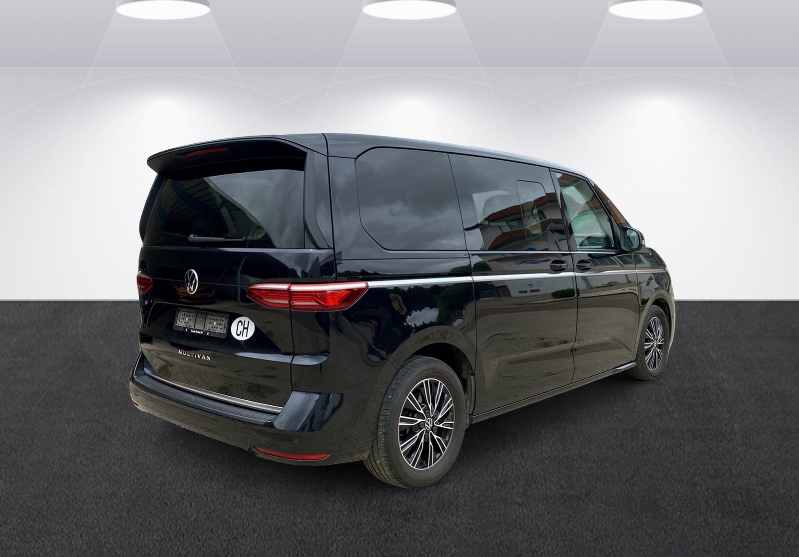 VW Multivan 2.0 TSI Style Liberty DSG-image-1