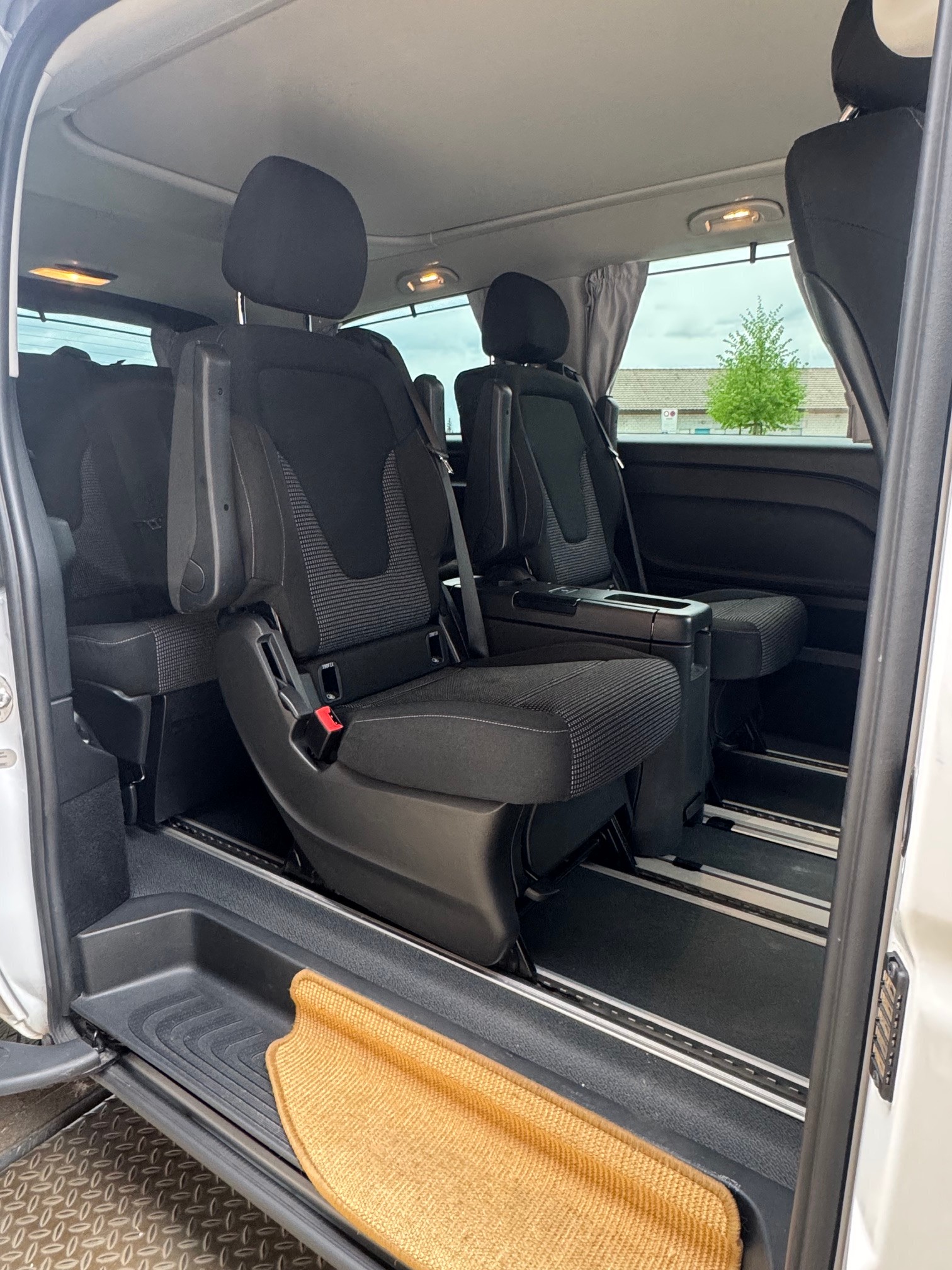 MERCEDES-BENZ Marco Polo Activity 250 d 4M Automat-image-13