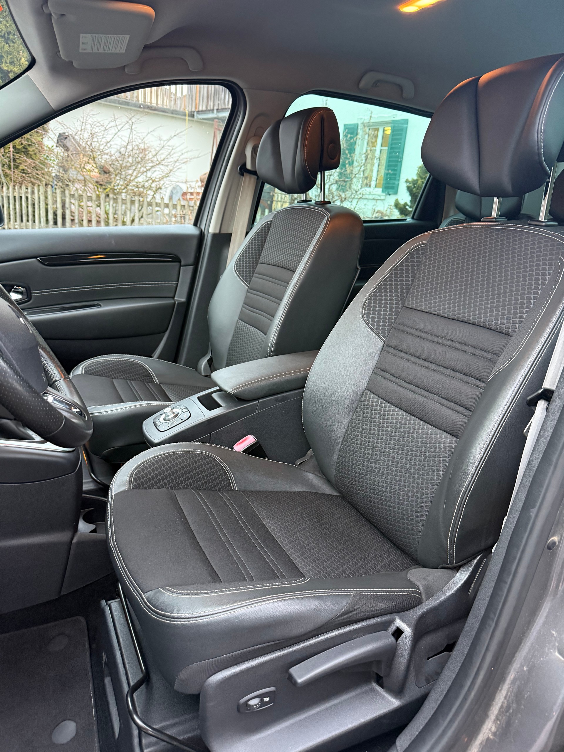 RENAULT Scénic 1.5 dCi Bose EDC Facelift-image-11