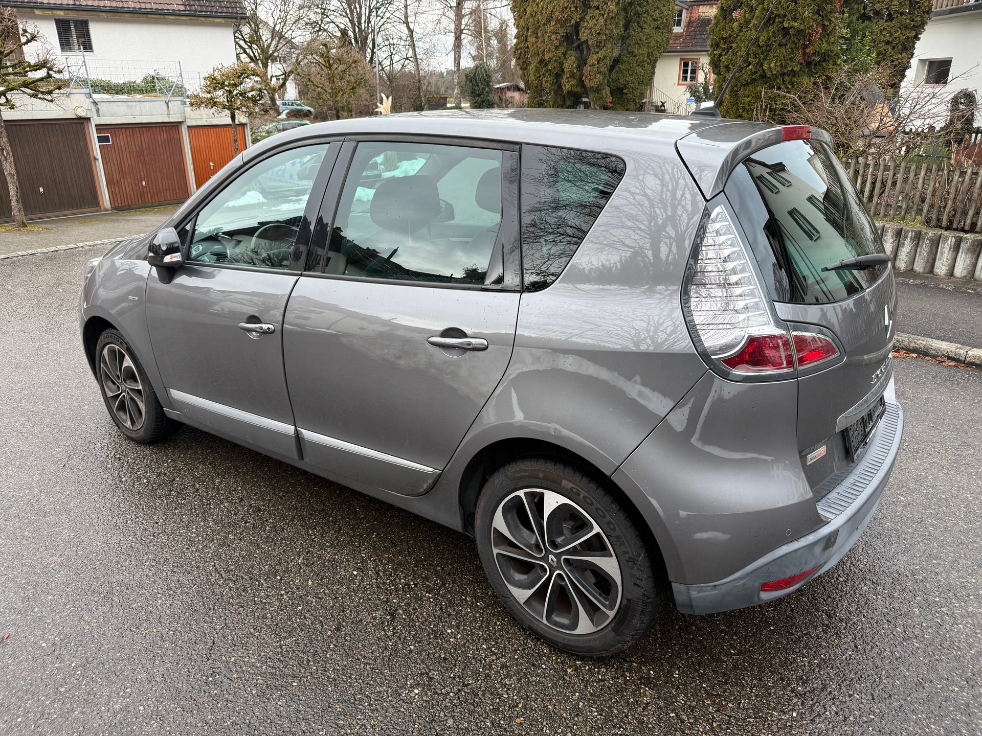 RENAULT Scénic 1.5 dCi Bose EDC Facelift-image-3
