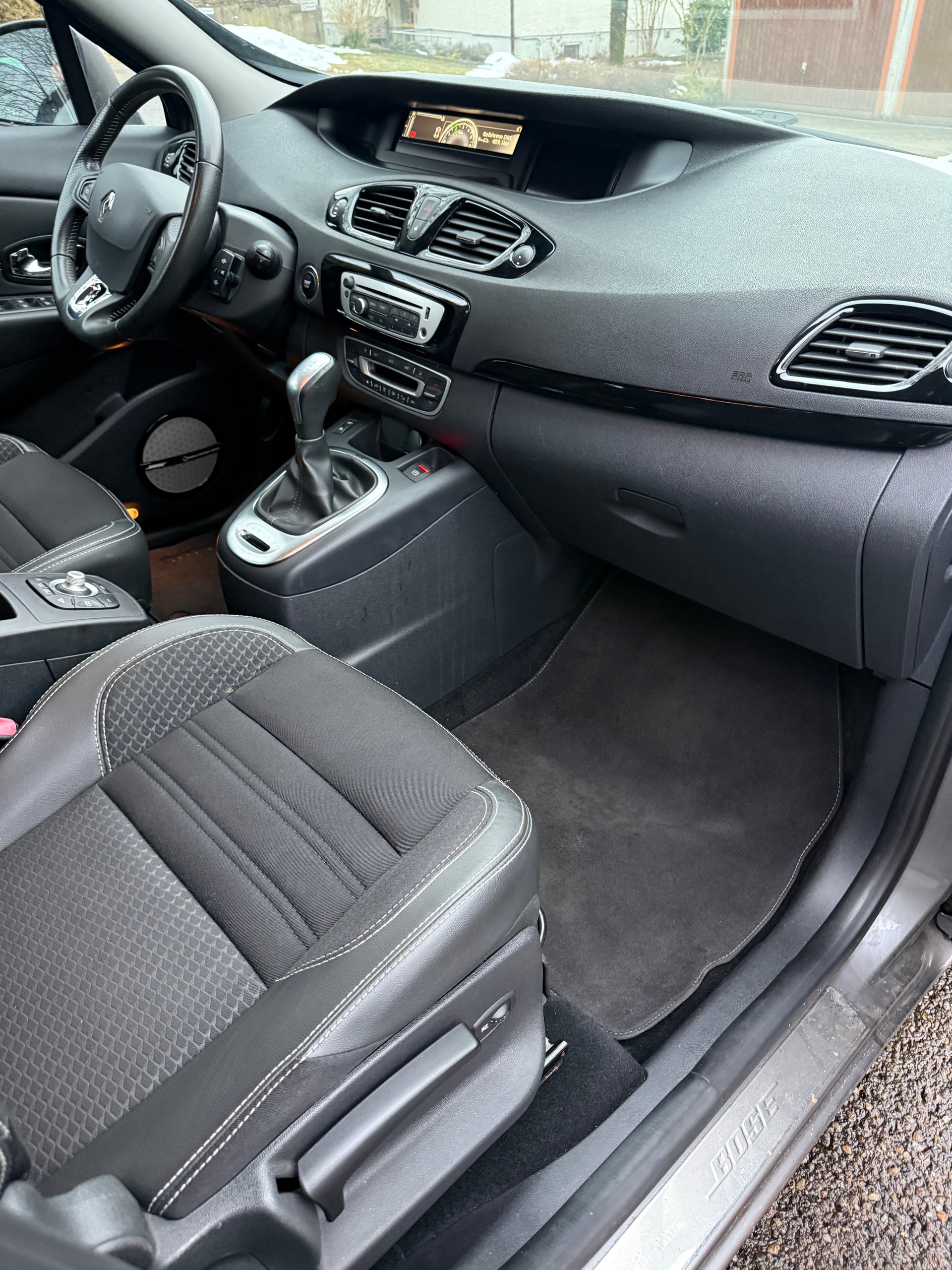 RENAULT Scénic 1.5 dCi Bose EDC Facelift-image-8