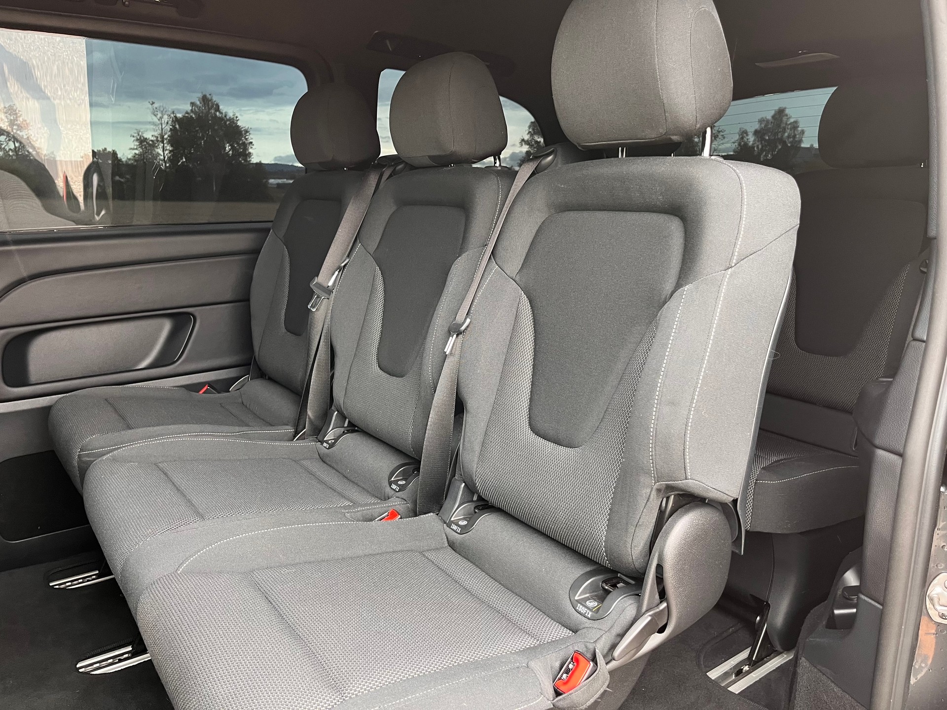 MERCEDES-BENZ V 250 d kompakt 4Matic 7G-Tronic * KOMPAKT/KURZ VERSION - 7 PLÄTZER - AHK 2000kg *-image-14