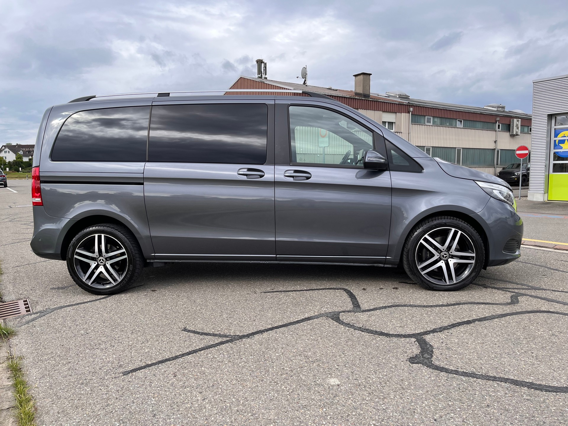 MERCEDES-BENZ V 250 d kompakt 4Matic 7G-Tronic * KOMPAKT/KURZ VERSION - 7 PLÄTZER - AHK 2000kg *-image-6