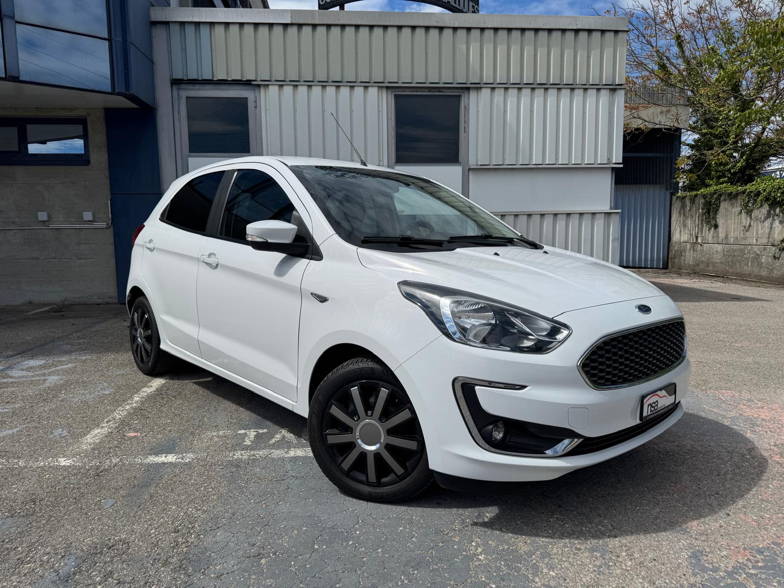 FORD KA+ 1.2 Ti-VCT Active. 5 portes-showroom-element-3