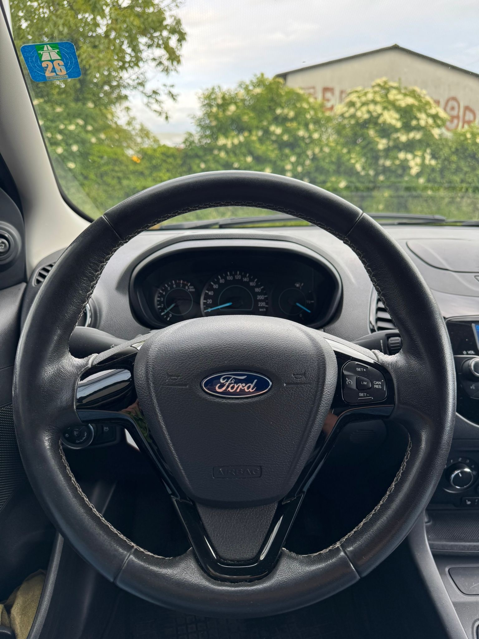 FORD KA+ 1.2 Ti-VCT Active. 5 portes-image-11