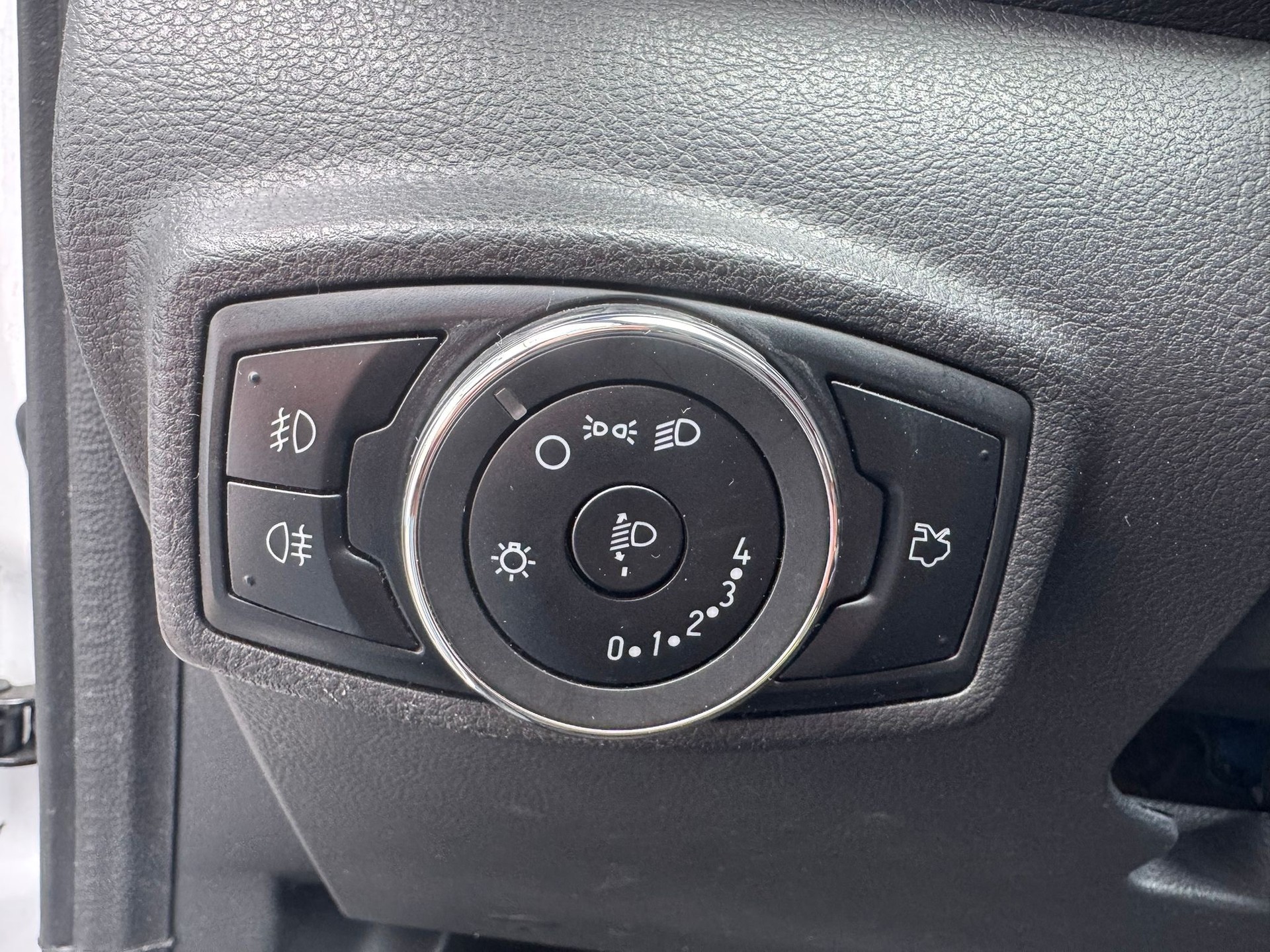 FORD KA+ 1.2 Ti-VCT Active. 5 portes-image-15