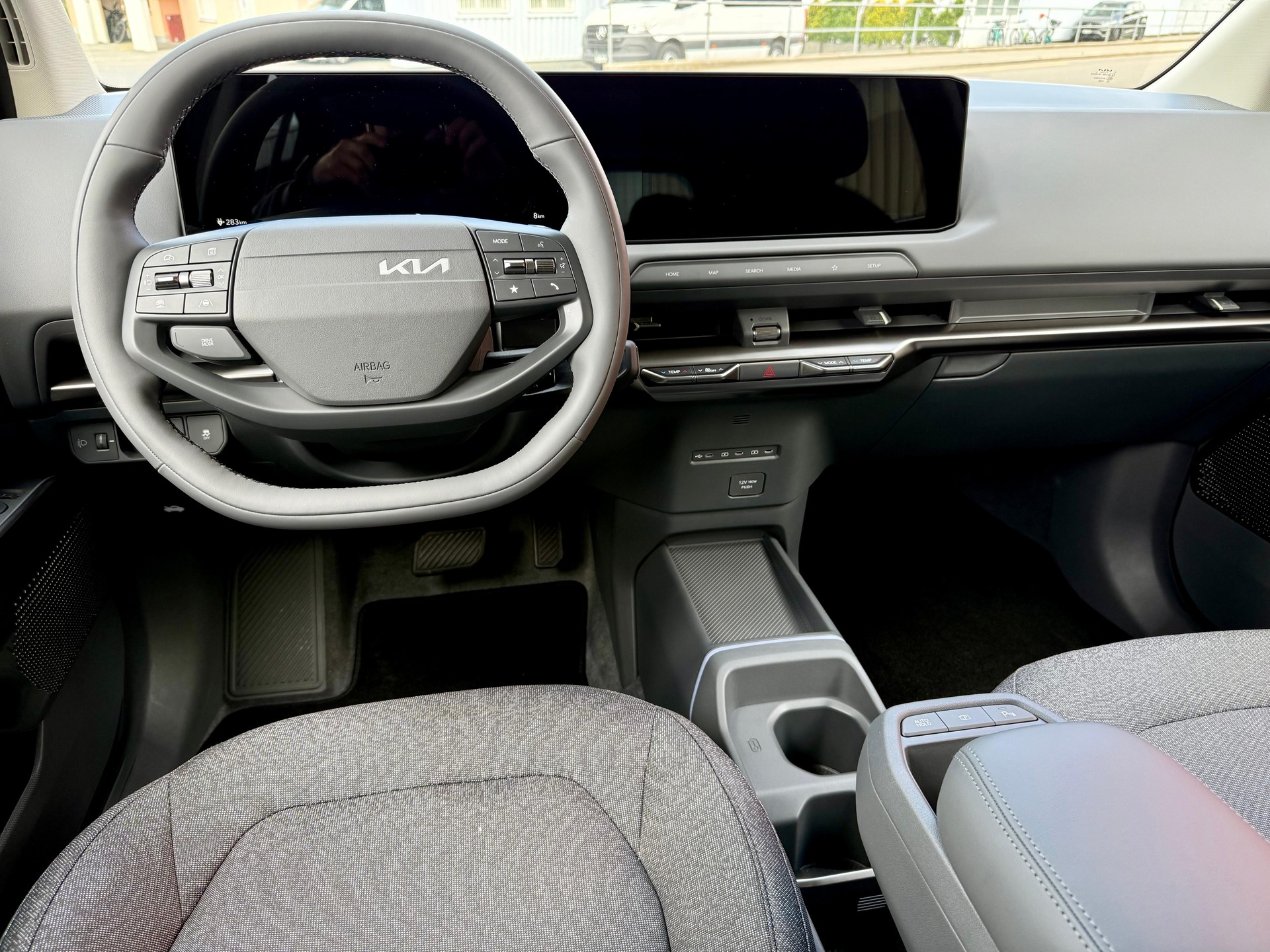 KIA EV2 42.2 kWh Air 4P-image-2
