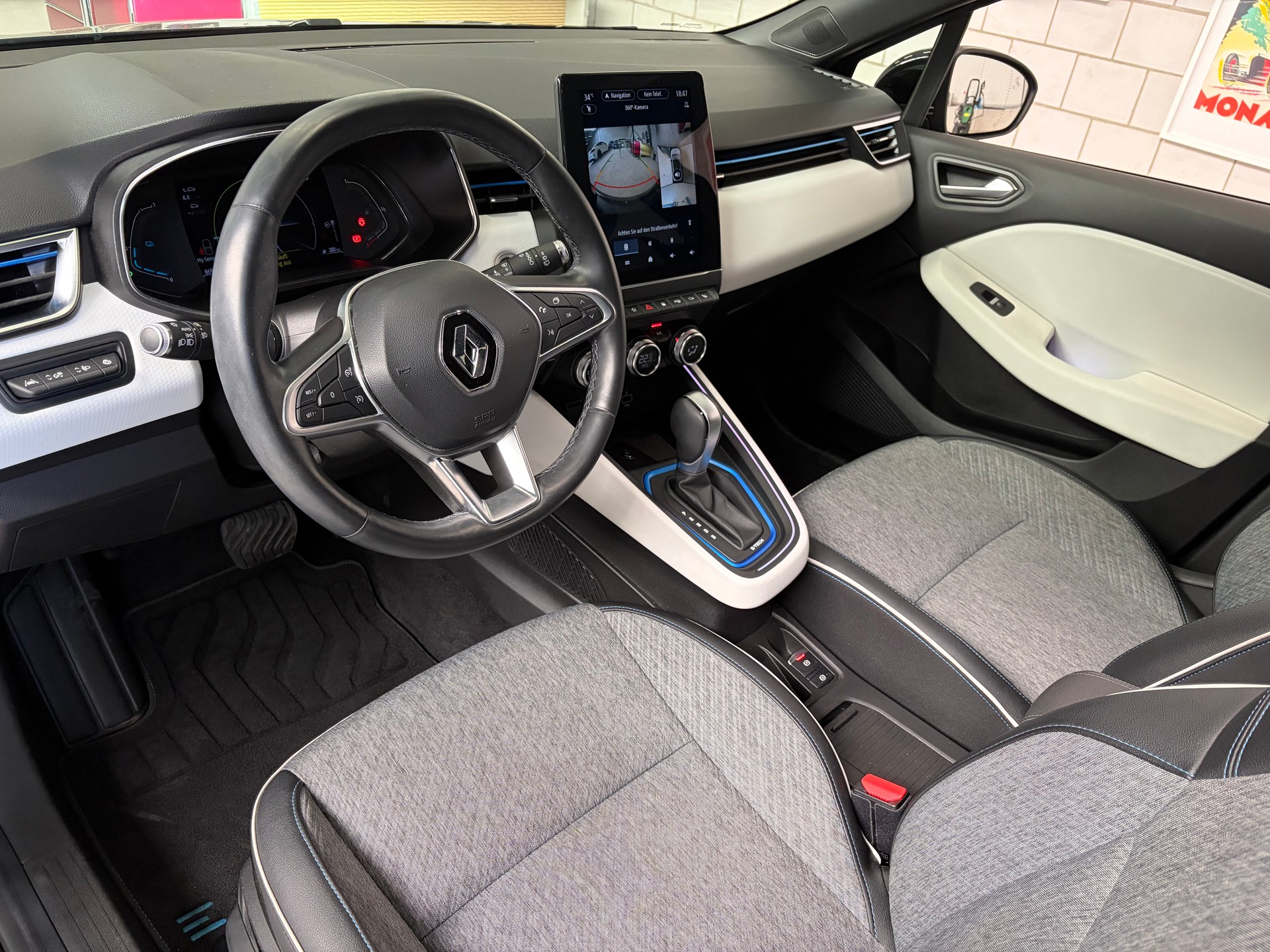RENAULT Clio 1.6 E-Tech Business-image-5