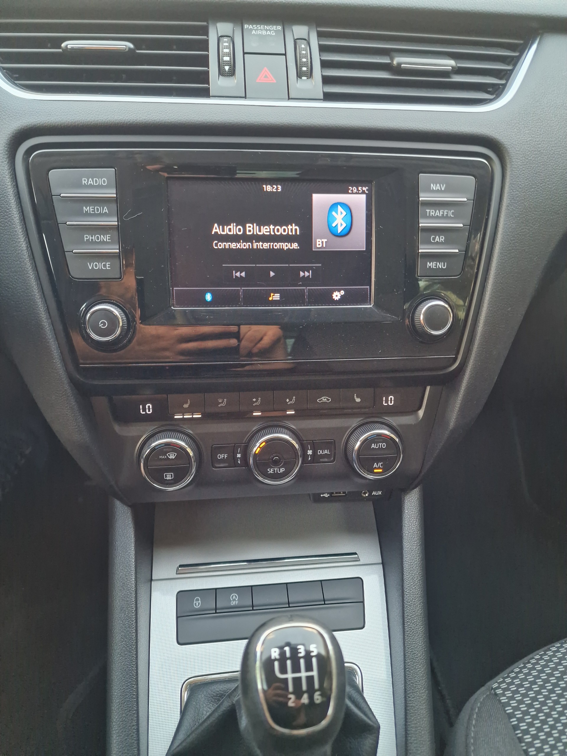 SKODA Octavia Combi 1.2 TSI Fresh-image-7