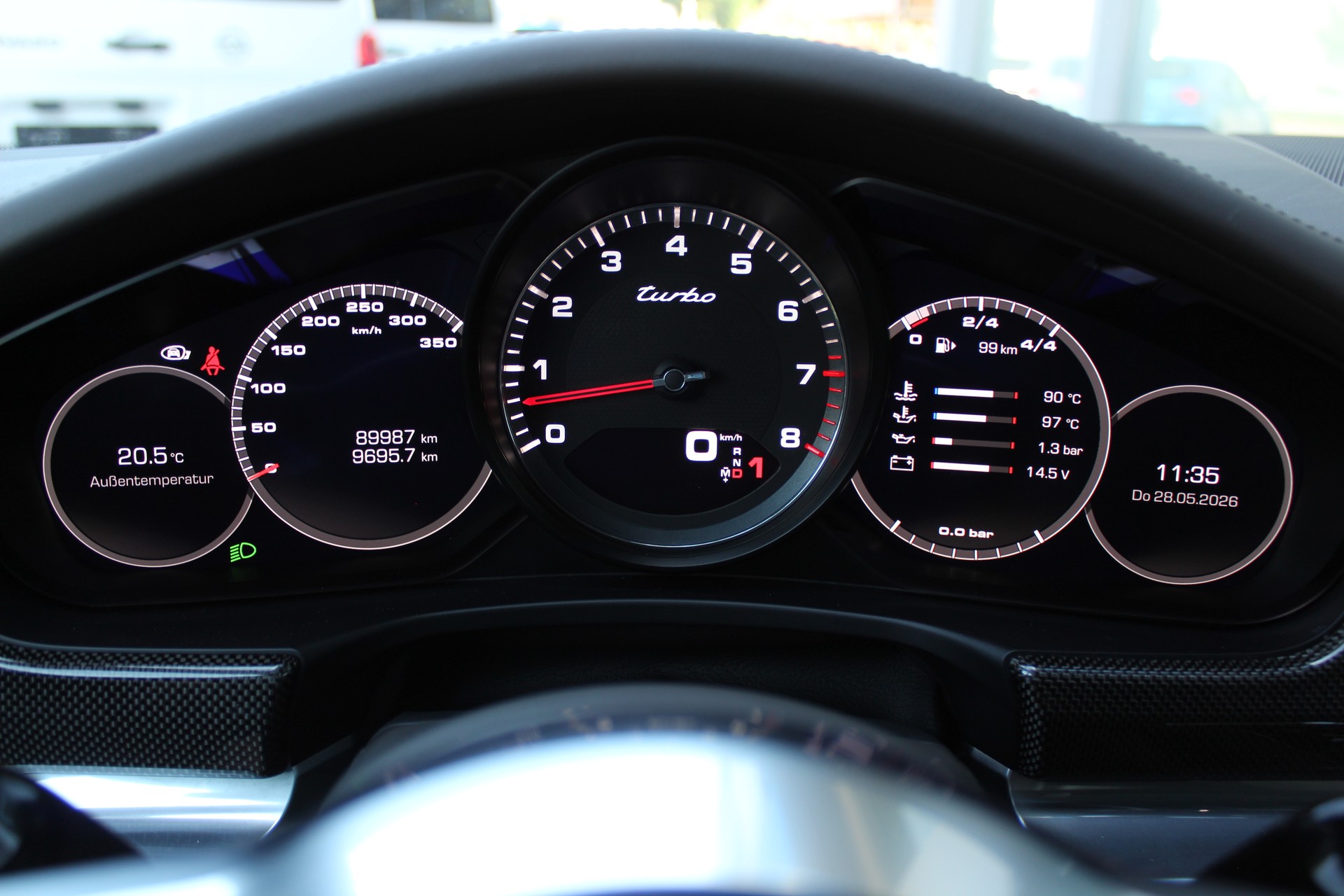 PORSCHE Panamera Turbo PDK-image-24