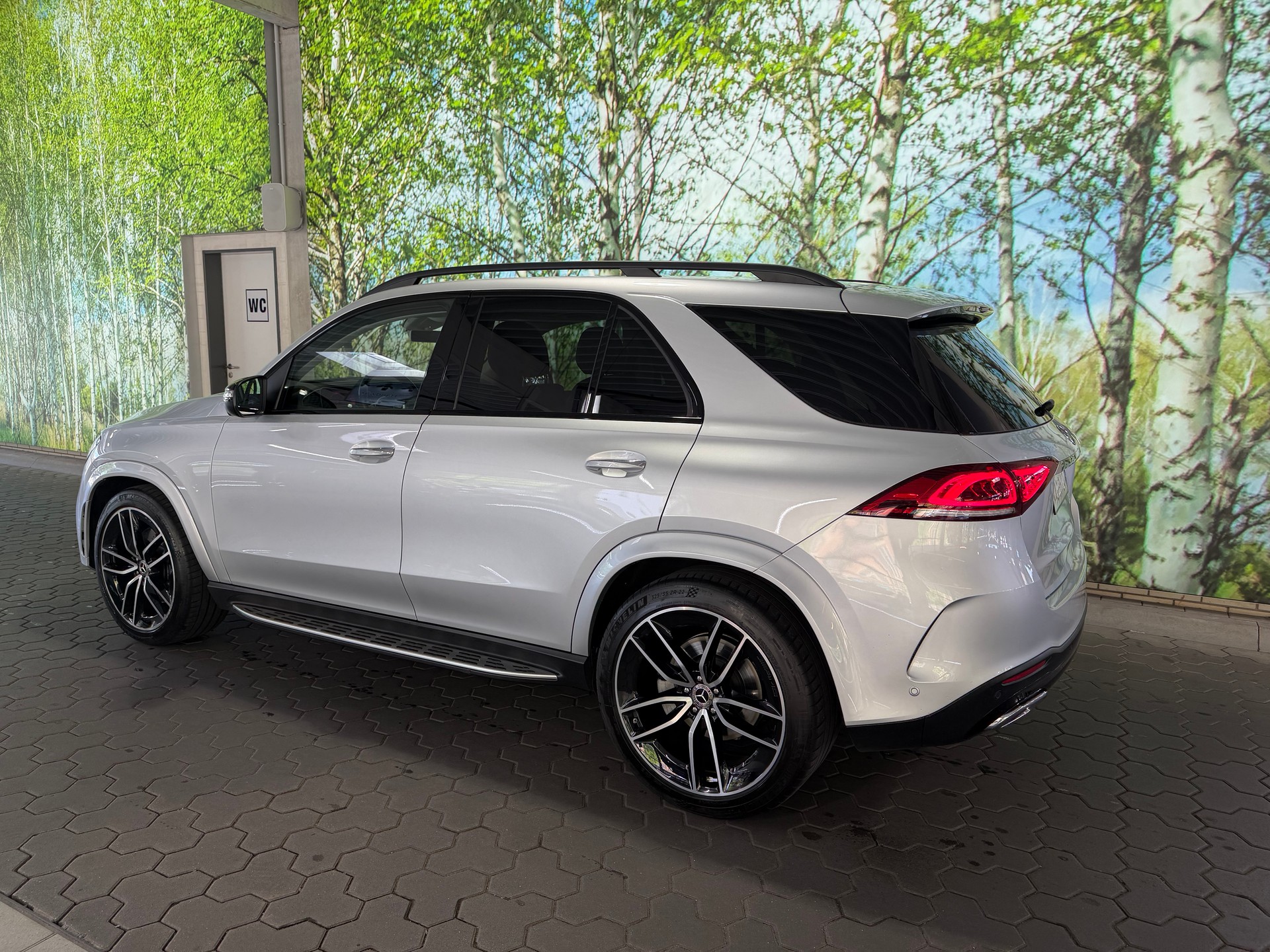 MERCEDES-BENZ GLE 350 d AMG Line 4matic-image-0
