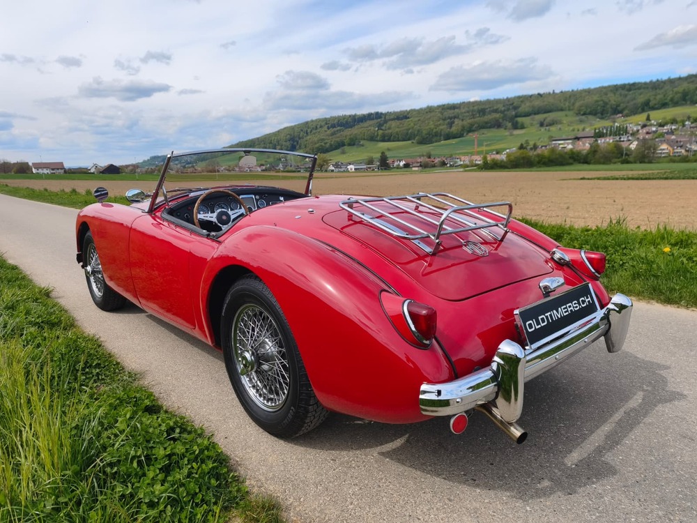 MG MGA 1500-image-1