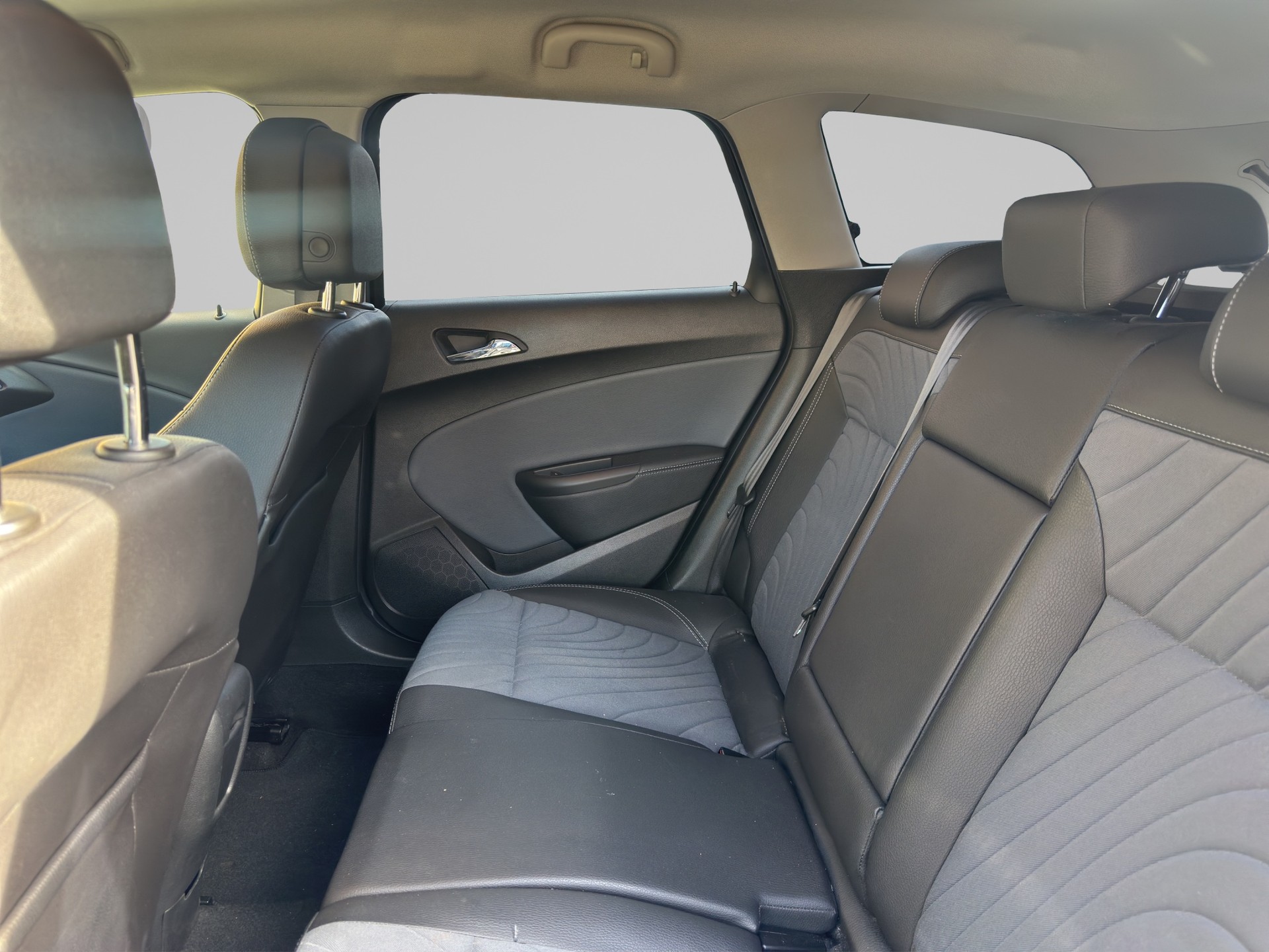 OPEL Astra 1.4i 16V Turbo Drive Automatic-image-10