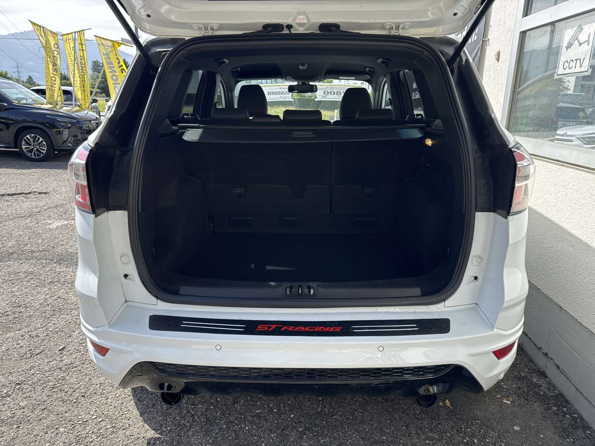 FORD Kuga 1.5 SCTi ST Line High 2WD-image-8