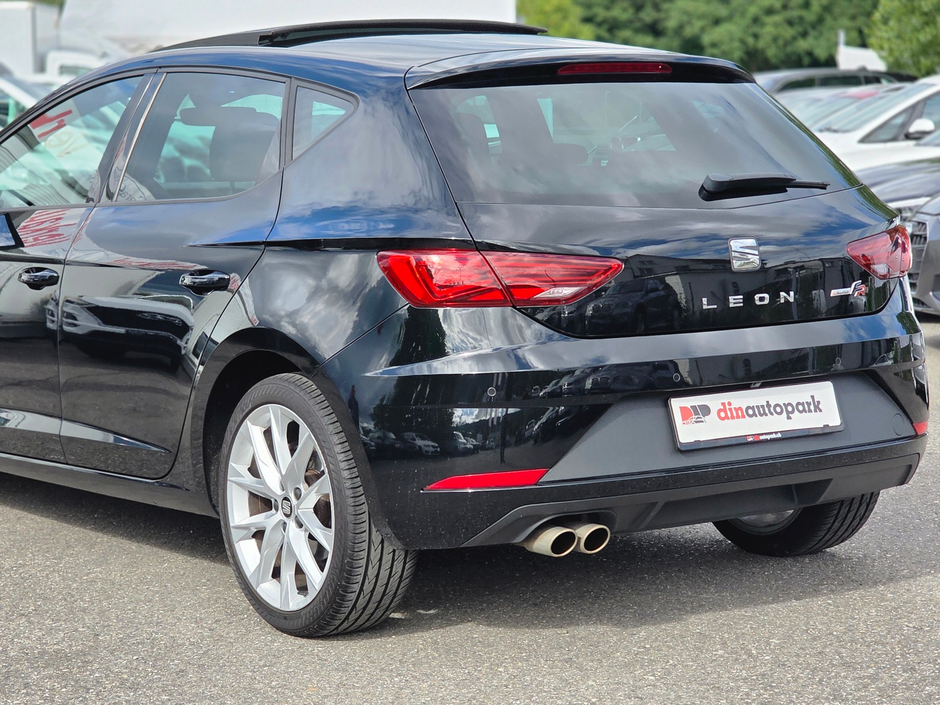 SEAT Leon 1.5 TSI EVO FR ACT Swiss FR DSG * CH-Fahrzeug * Frisch ab MFK *-image-8