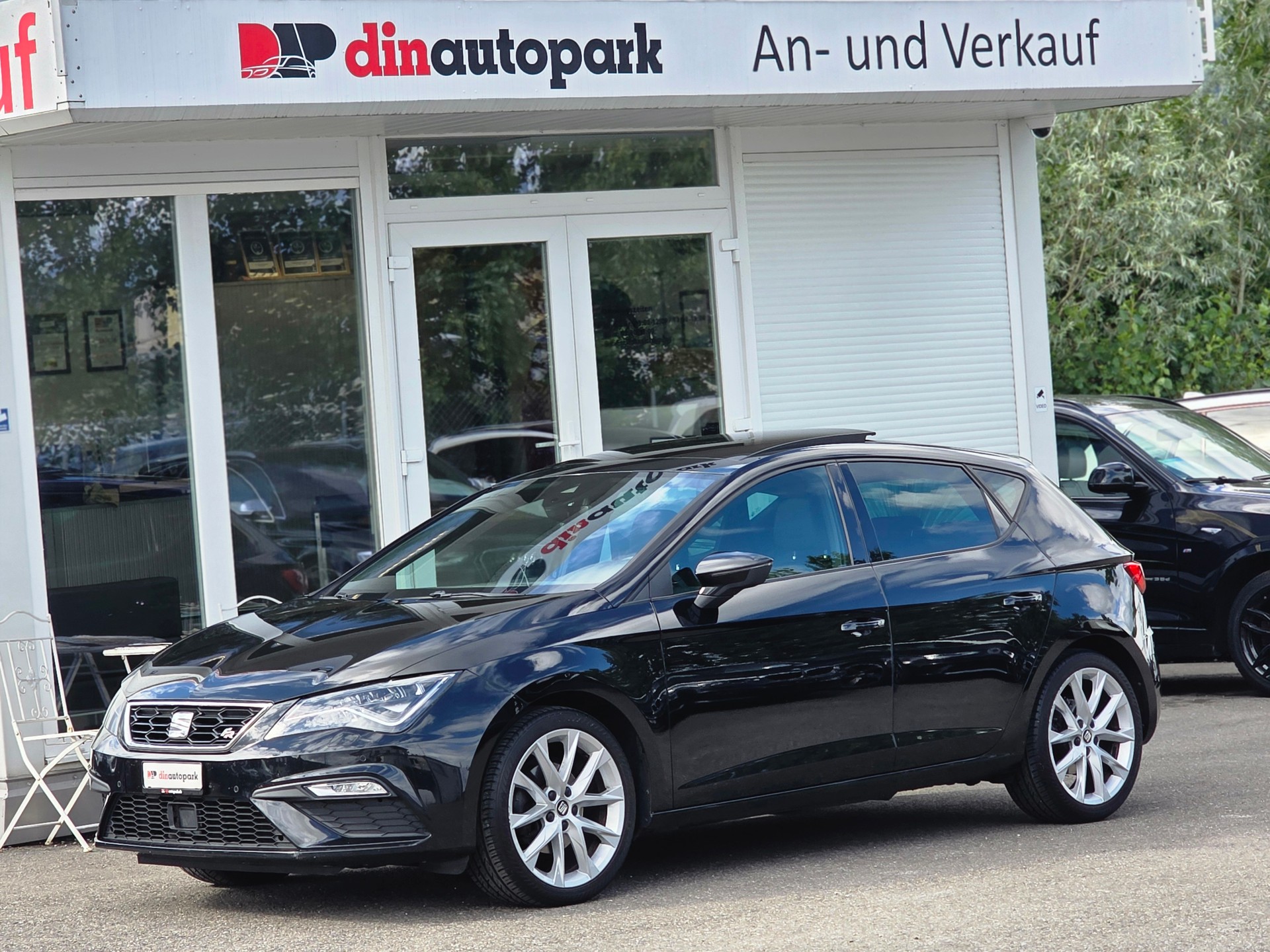 SEAT Leon 1.5 TSI EVO FR ACT Swiss FR DSG * CH-Fahrzeug * Frisch ab MFK *-image-0