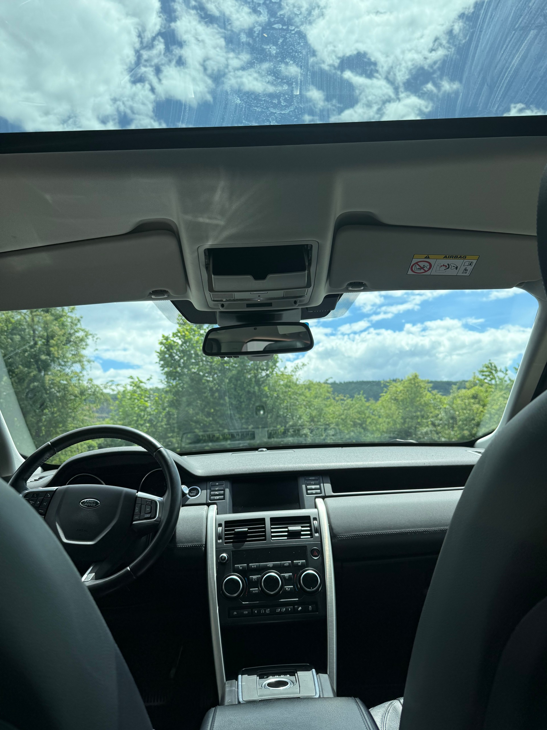LAND ROVER Discovery Sport 2.0 TD4 HSE AT9-image-12
