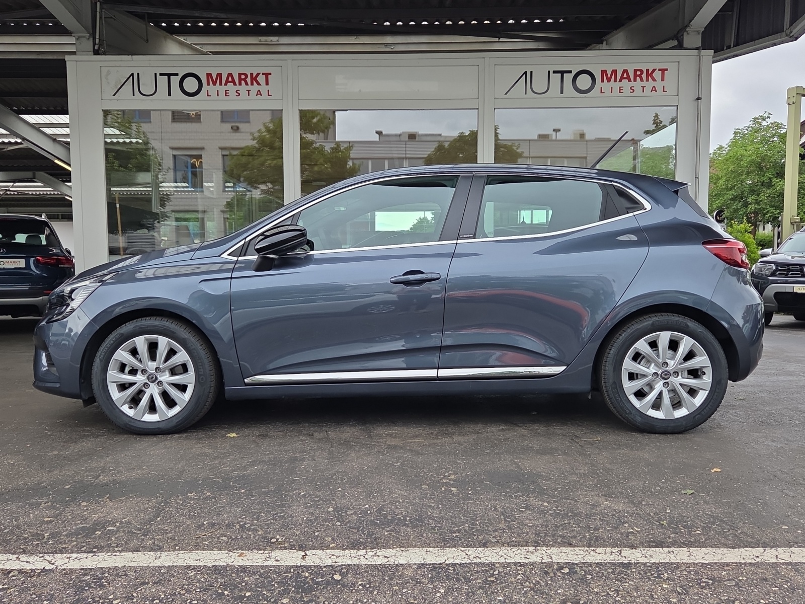 RENAULT Clio 1.6 E-Tech Intens-image-2