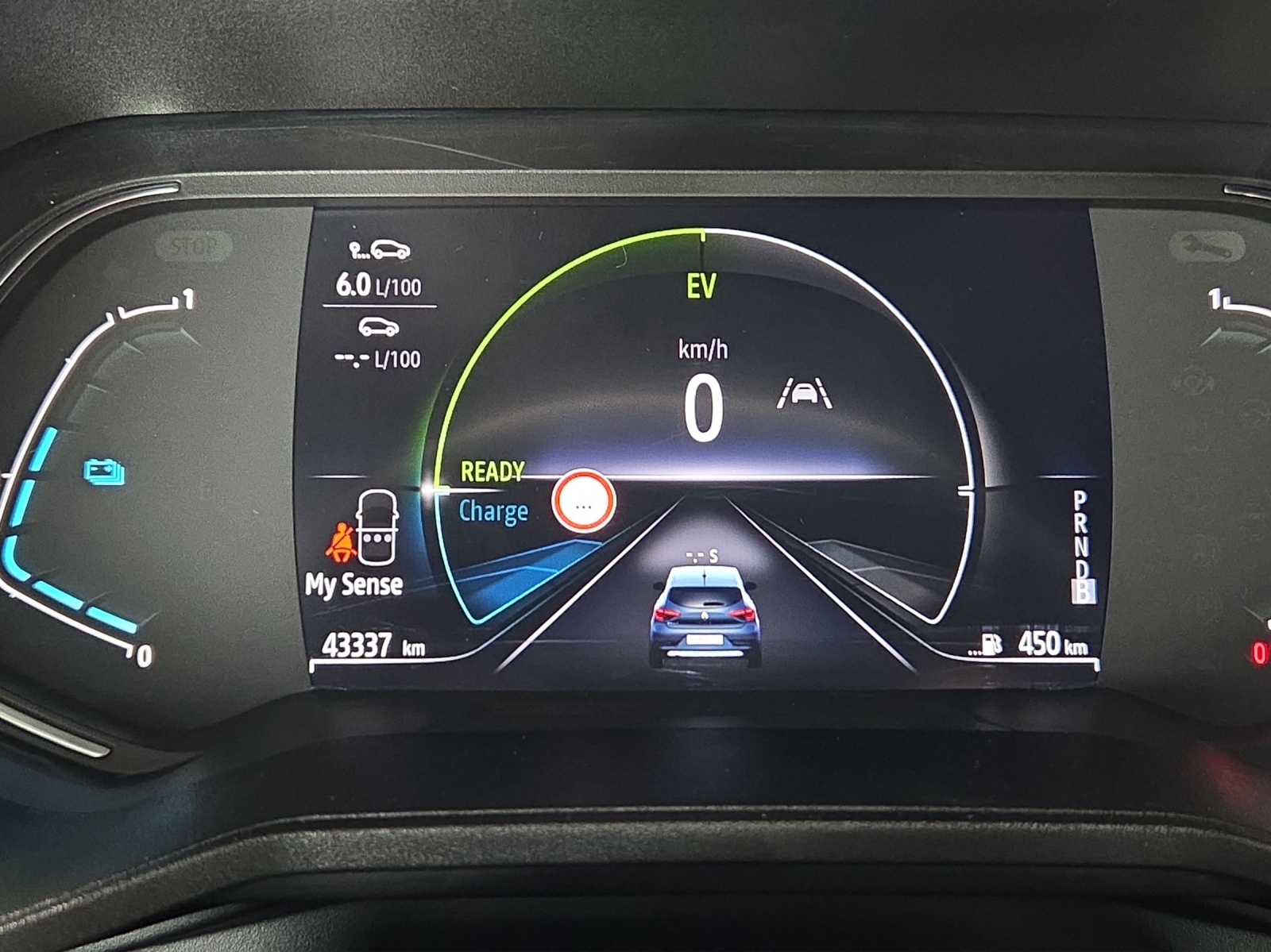 RENAULT Clio 1.6 E-Tech Intens-image-6