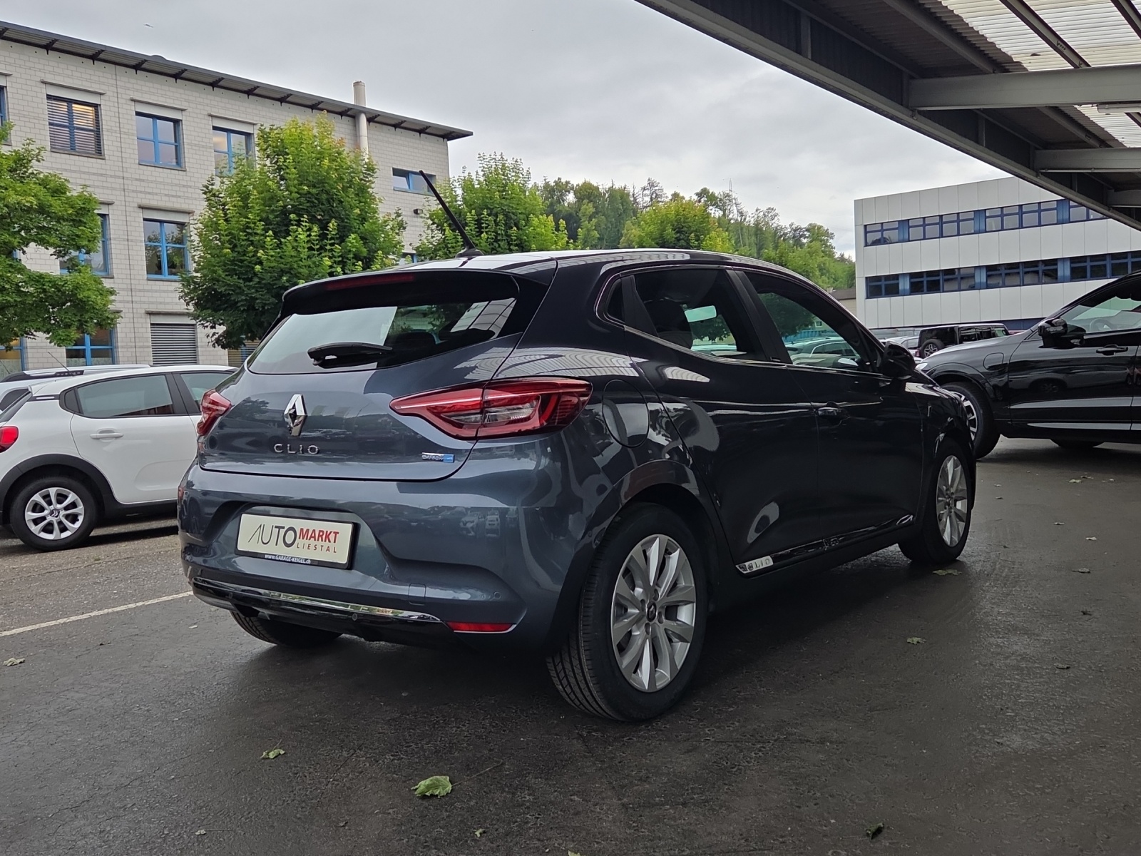 RENAULT Clio 1.6 E-Tech Intens-image-12