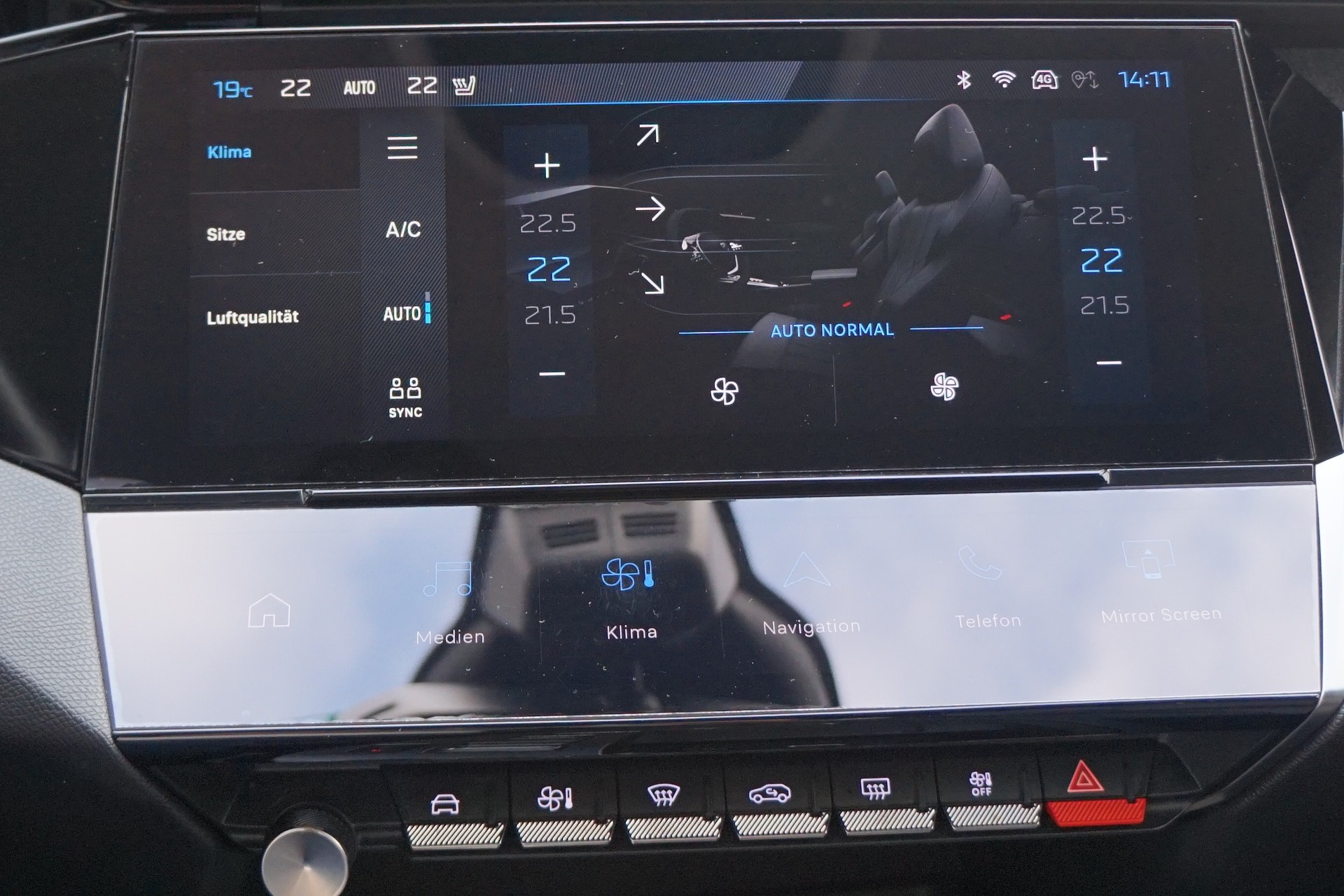 PEUGEOT 308 SW 1.5 BlueHDI Allure EAT8 ** ANHÄNGERKKUPPLUNG -AUT-DISTANZREGLER -KOMOFRT PAKET -360° KAMERA -APPLE CARPLAY - LED-image-16