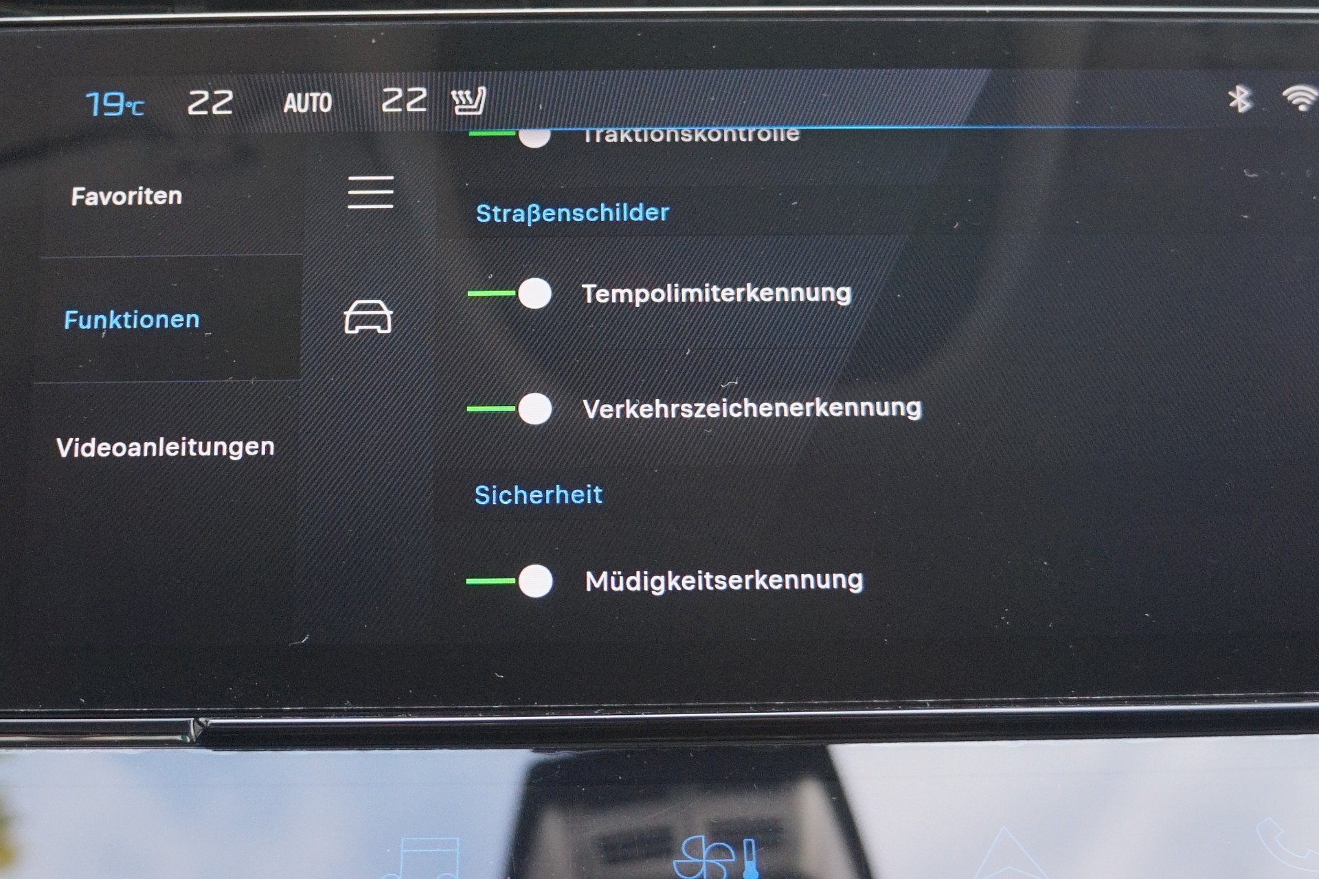 PEUGEOT 308 SW 1.5 BlueHDI Allure EAT8 ** ANHÄNGERKKUPPLUNG -AUT-DISTANZREGLER -KOMOFRT PAKET -360° KAMERA -APPLE CARPLAY - LED-image-24
