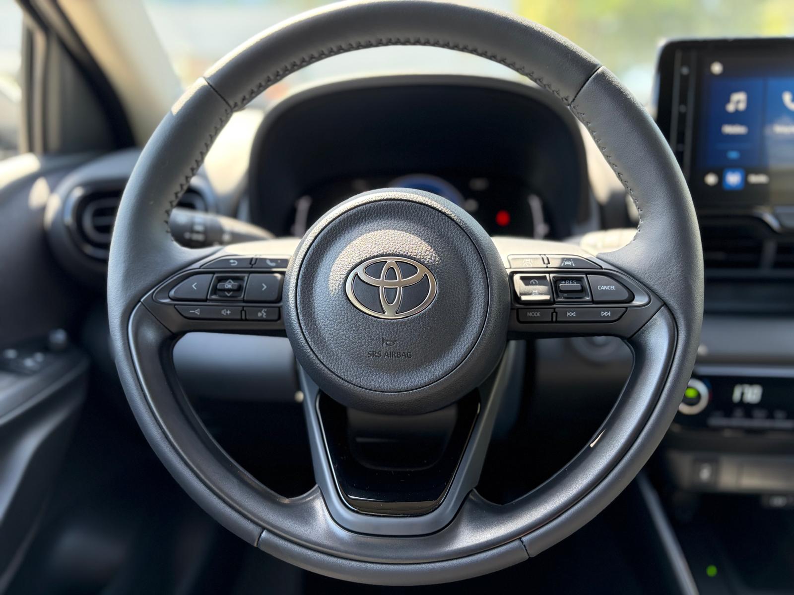 TOYOTA Yaris 1.5 Trend e-CVT-image-14