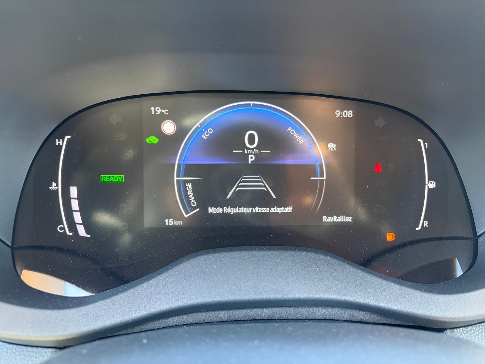 TOYOTA Yaris 1.5 Trend e-CVT-image-16
