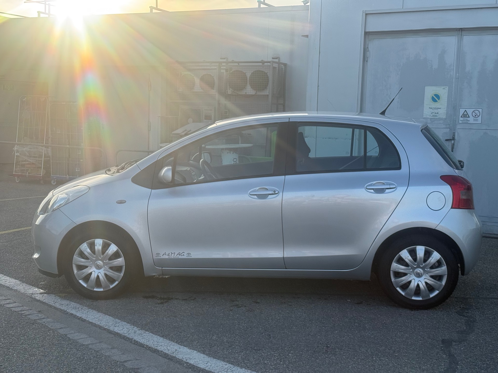 TOYOTA Yaris 1.3 Linea Luna (MFK, SERVICE)-image-2