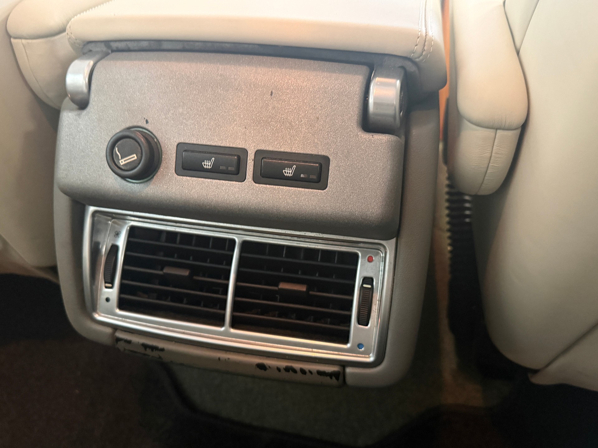 LAND ROVER Range Rover 4.4 V8 Vogue Automatic-image-13