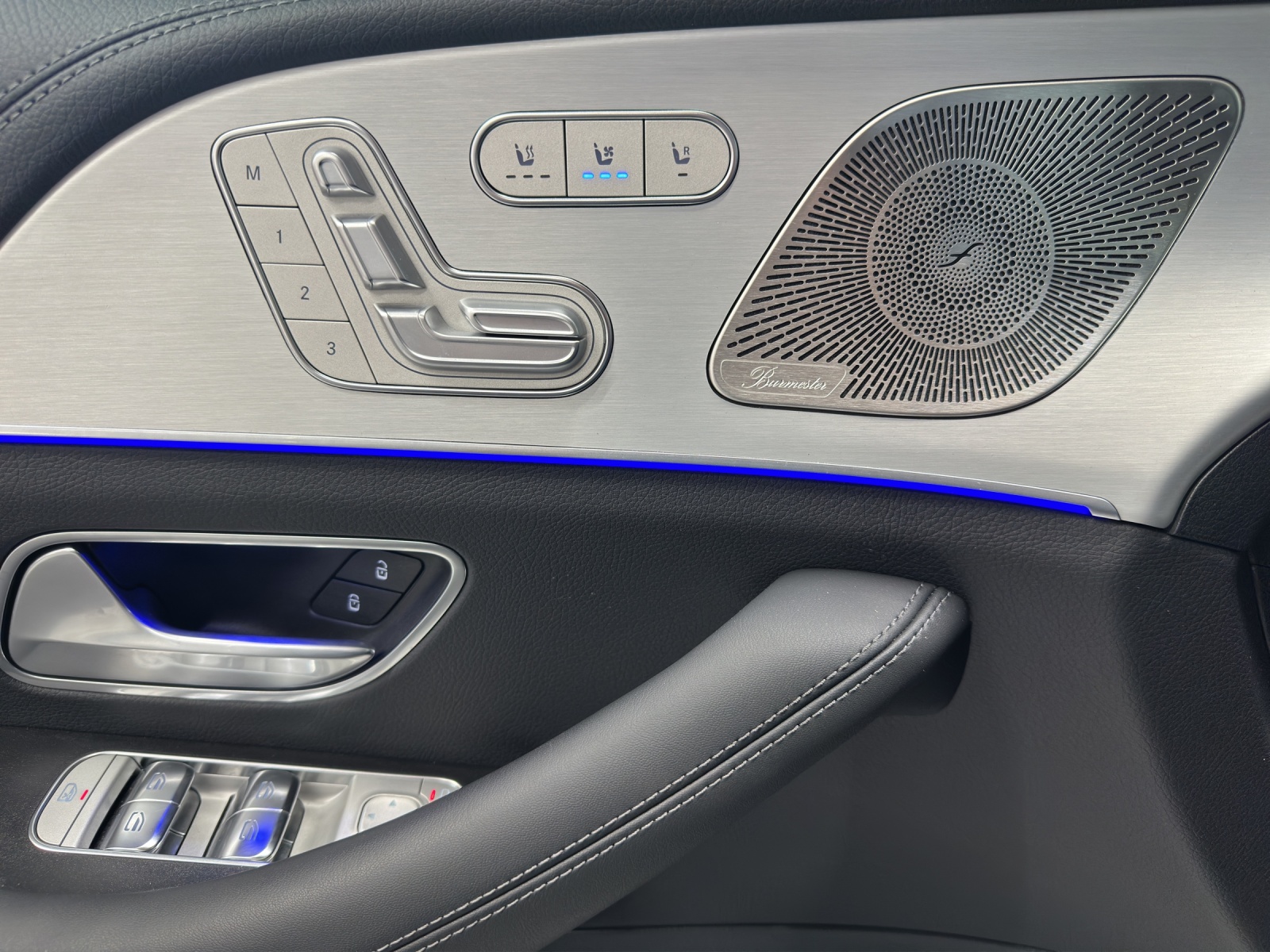 MERCEDES-BENZ GLE 350 de EQ Hybrid 4Matic 9G-Tronic EQ Star-image-12