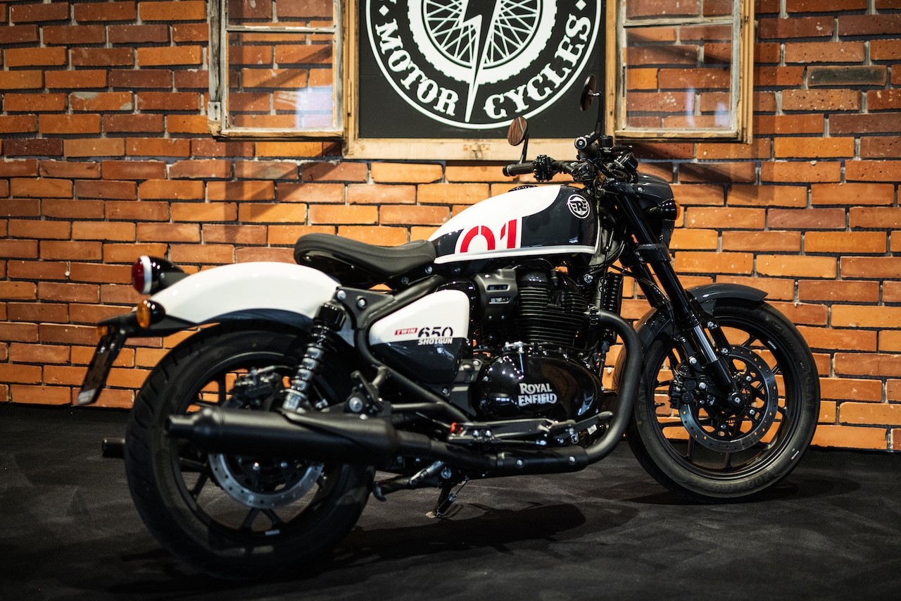 ROYAL ENFIELD SHOTGUN 650 - GRATIS LIEFERUNG-image-3