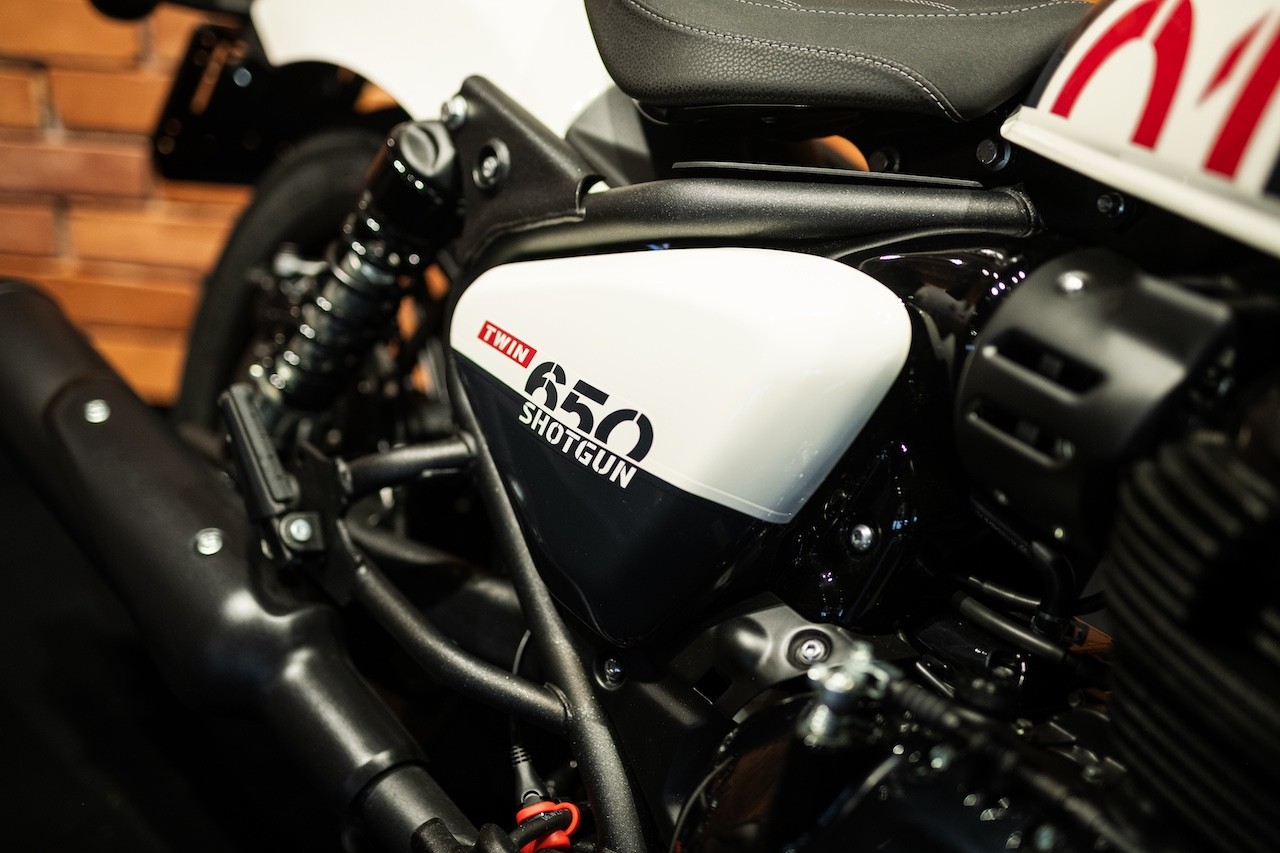 ROYAL ENFIELD SHOTGUN 650 - GRATIS LIEFERUNG-image-7